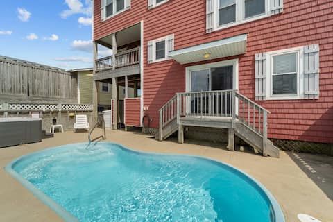 3 Min Walk to Beach * Pool/Hot Tub