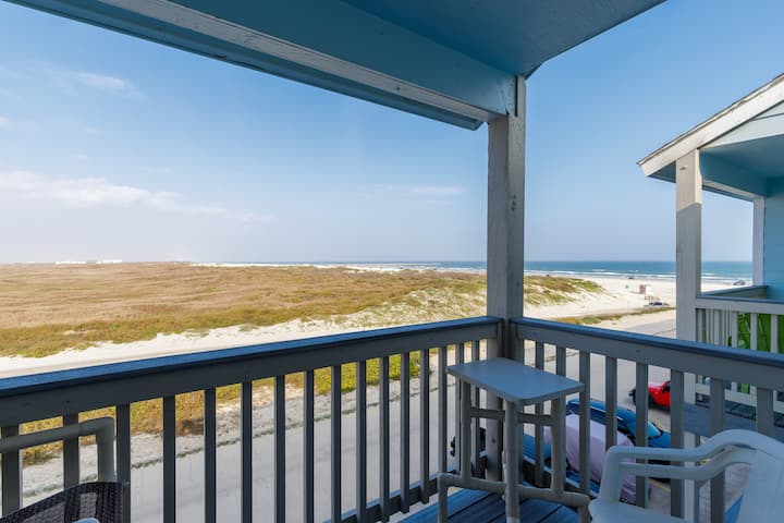 Beachside Condo | Pet-friendly, Balcony Views & Coastal Charm - Corpus Christi, TX