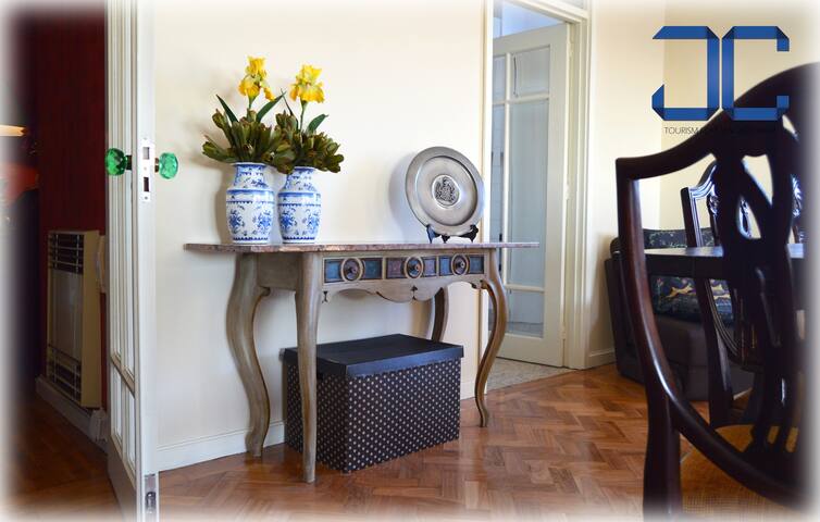 Pardal Apartment by JC (6 Bedrooms & City Views) gallery image 5