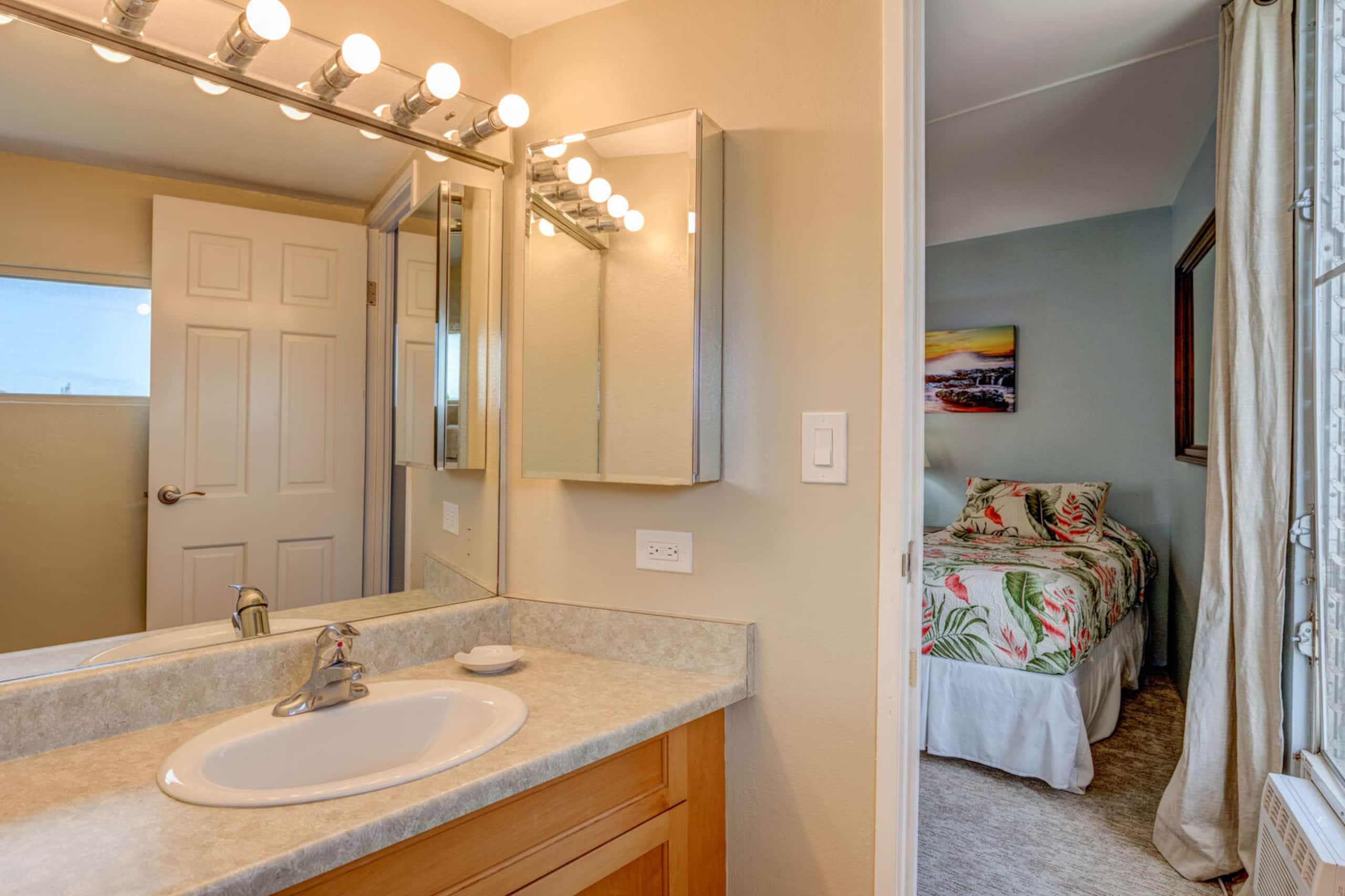 Condo in Wailuku · ★4.74 · 2 bedrooms · 3 beds · 2 private baths - Image 25