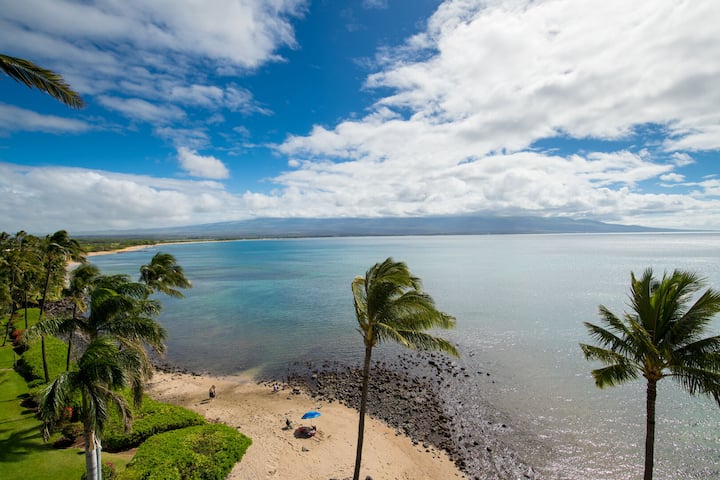Wake, Sip And Savor The Views In Your 2br Escape - Kahului, HI