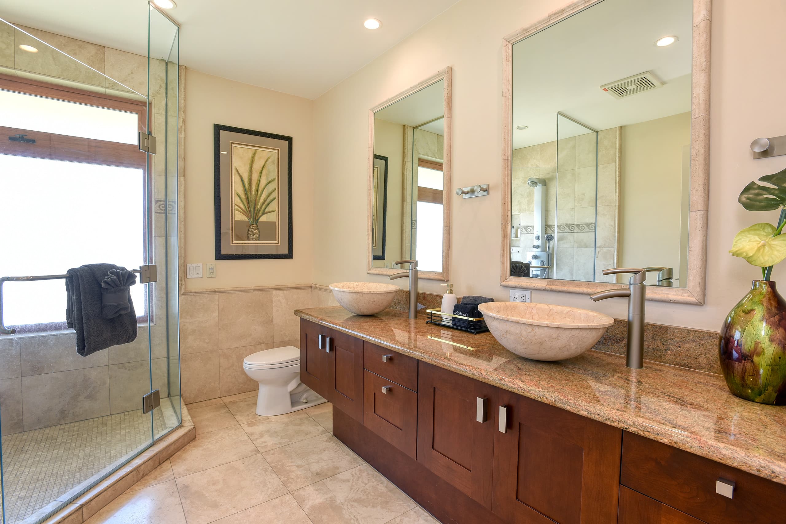 Condo in Kihei · ★4.89 · 3 bedrooms · 3 beds · 3 baths - Image 19