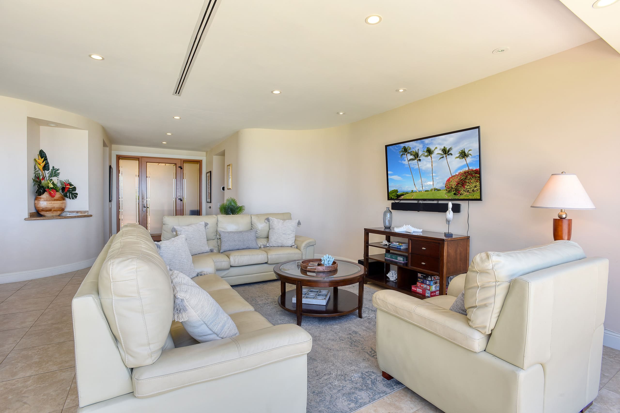 Condo in Kihei · ★4.89 · 3 bedrooms · 3 beds · 3 baths - Image 8
