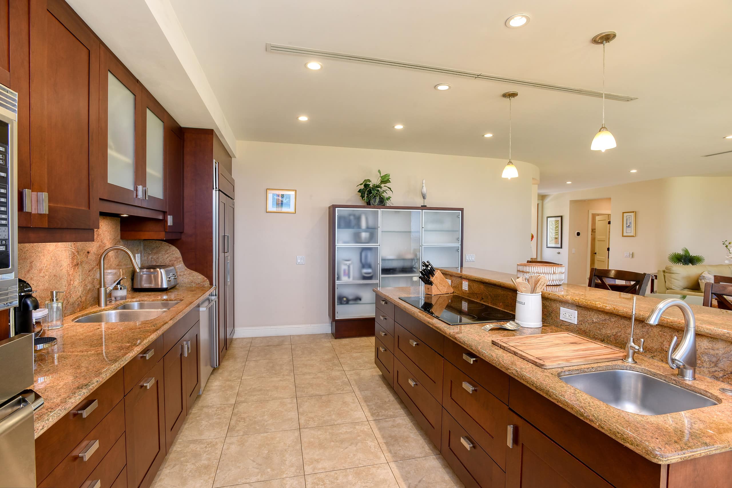 Condo in Kihei · ★4.89 · 3 bedrooms · 3 beds · 3 baths - Image 14
