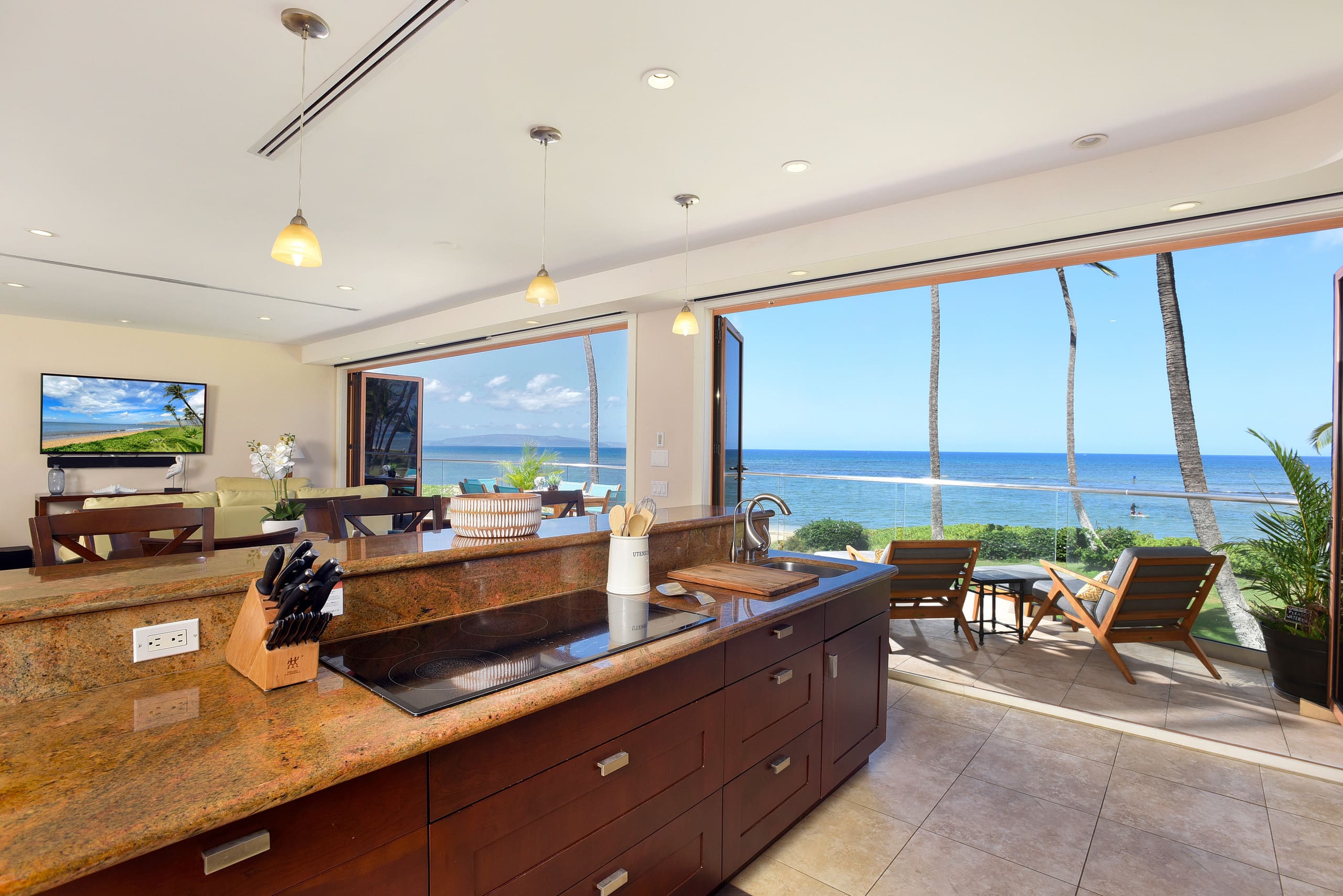 Condo in Kihei · ★4.89 · 3 bedrooms · 3 beds · 3 baths - Image 3