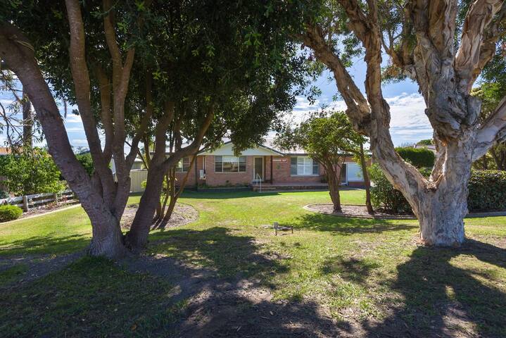 Fisherman’s Rest, Emu Point, Albany gallery image 3