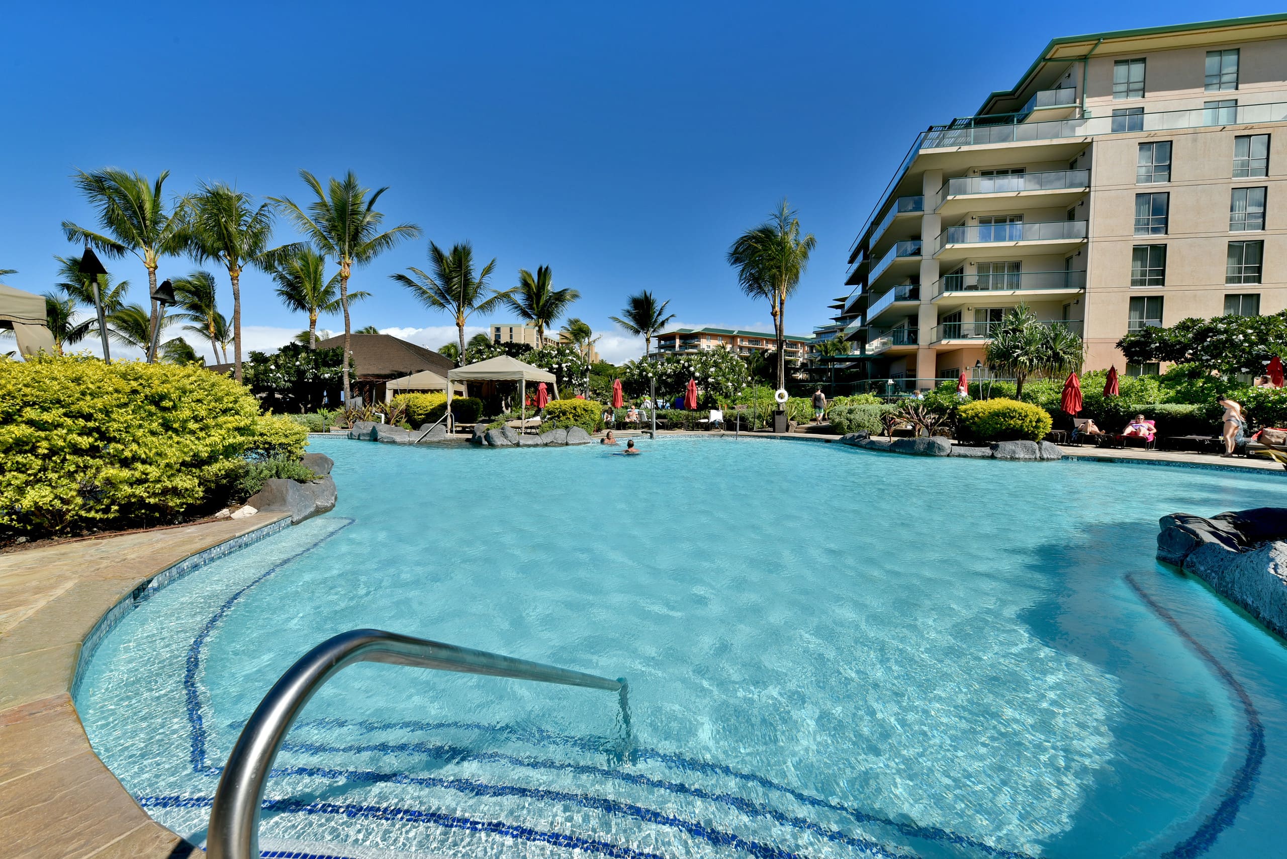 Condo in Lahaina · ★4.69 · 1 bedroom · 2 beds · 1 bath - Image 37