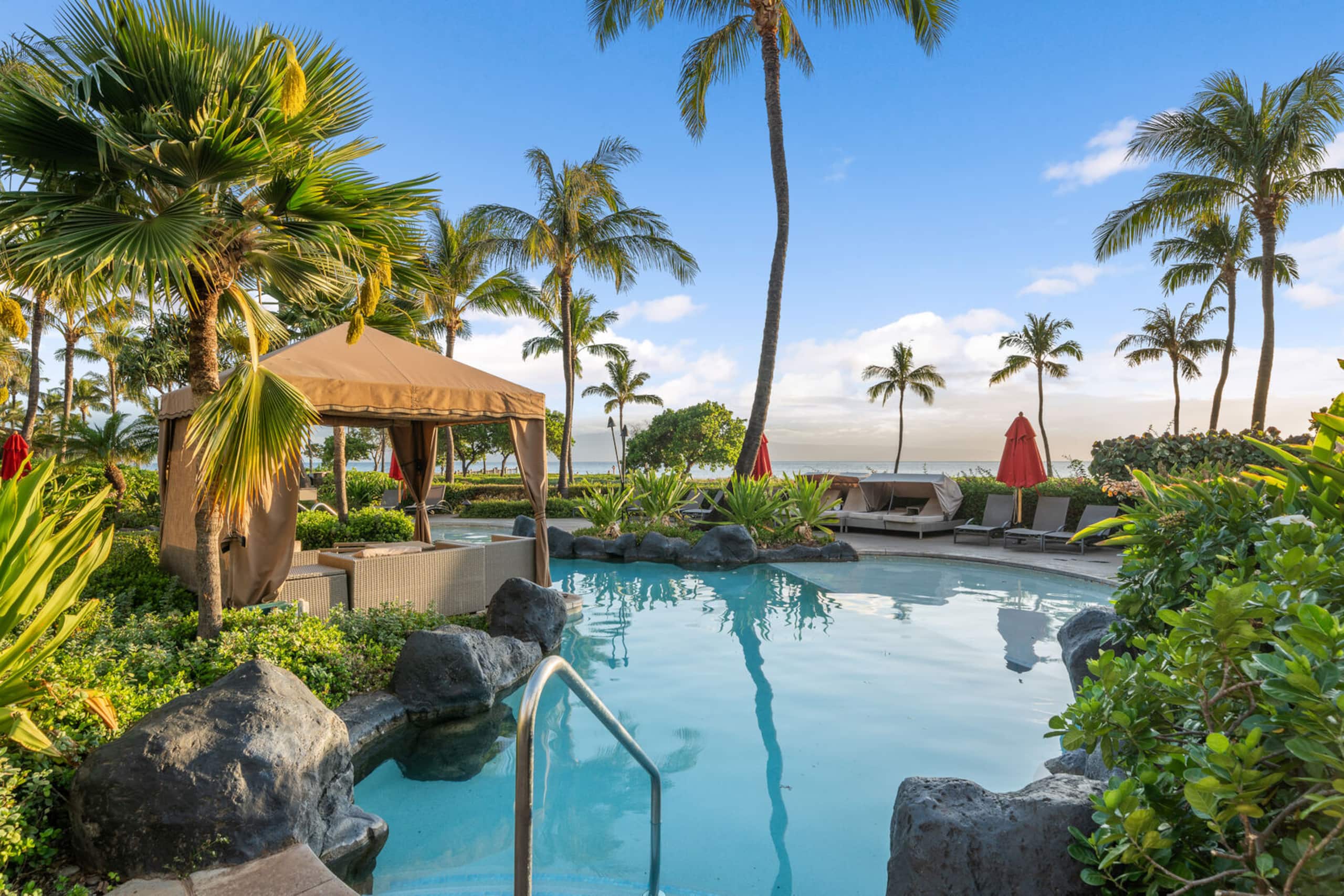 Condo in Lahaina · ★4.69 · 1 bedroom · 2 beds · 1 bath - Image 40