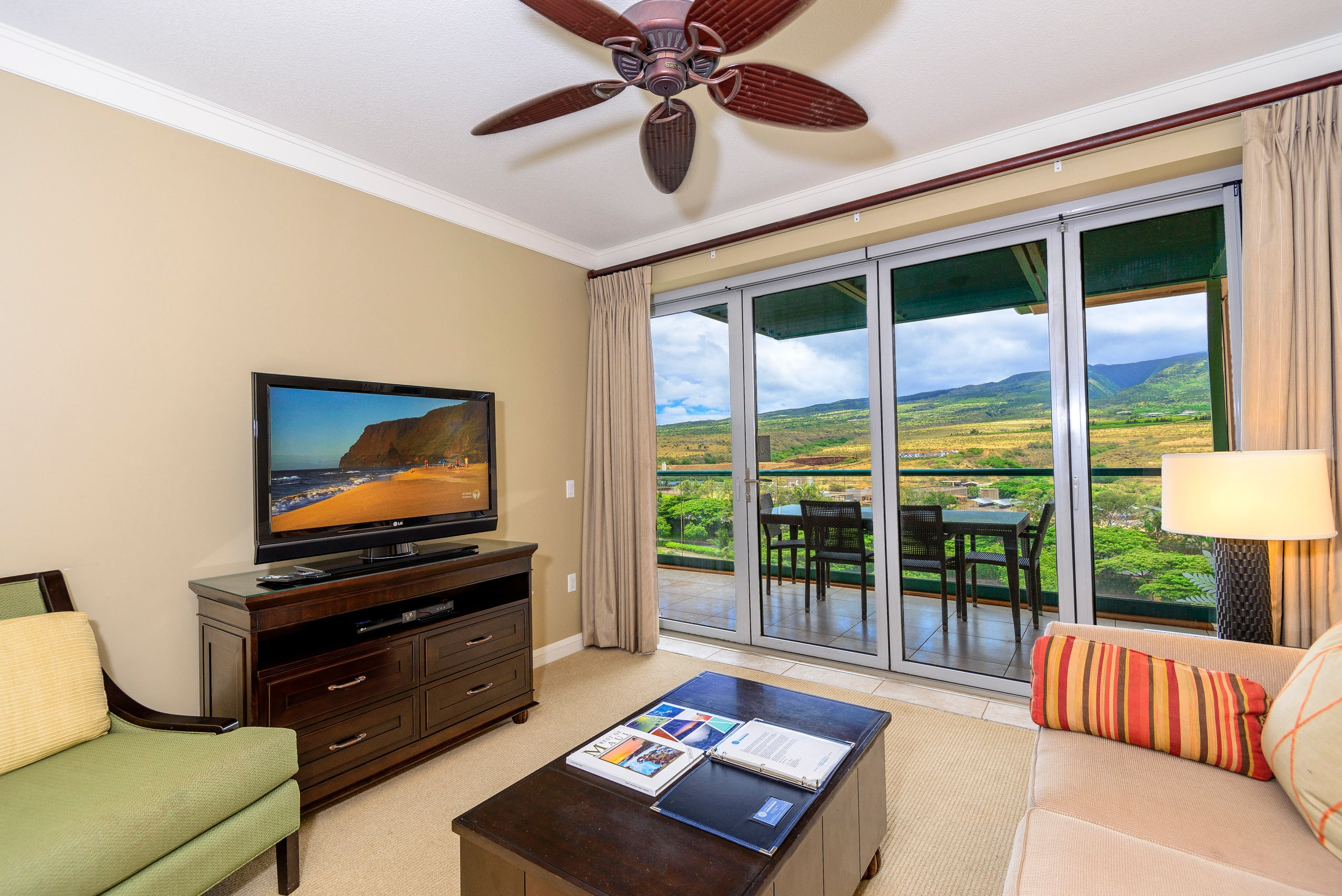 Condo in Lahaina · ★4.69 · 1 bedroom · 2 beds · 1 bath - Image 1
