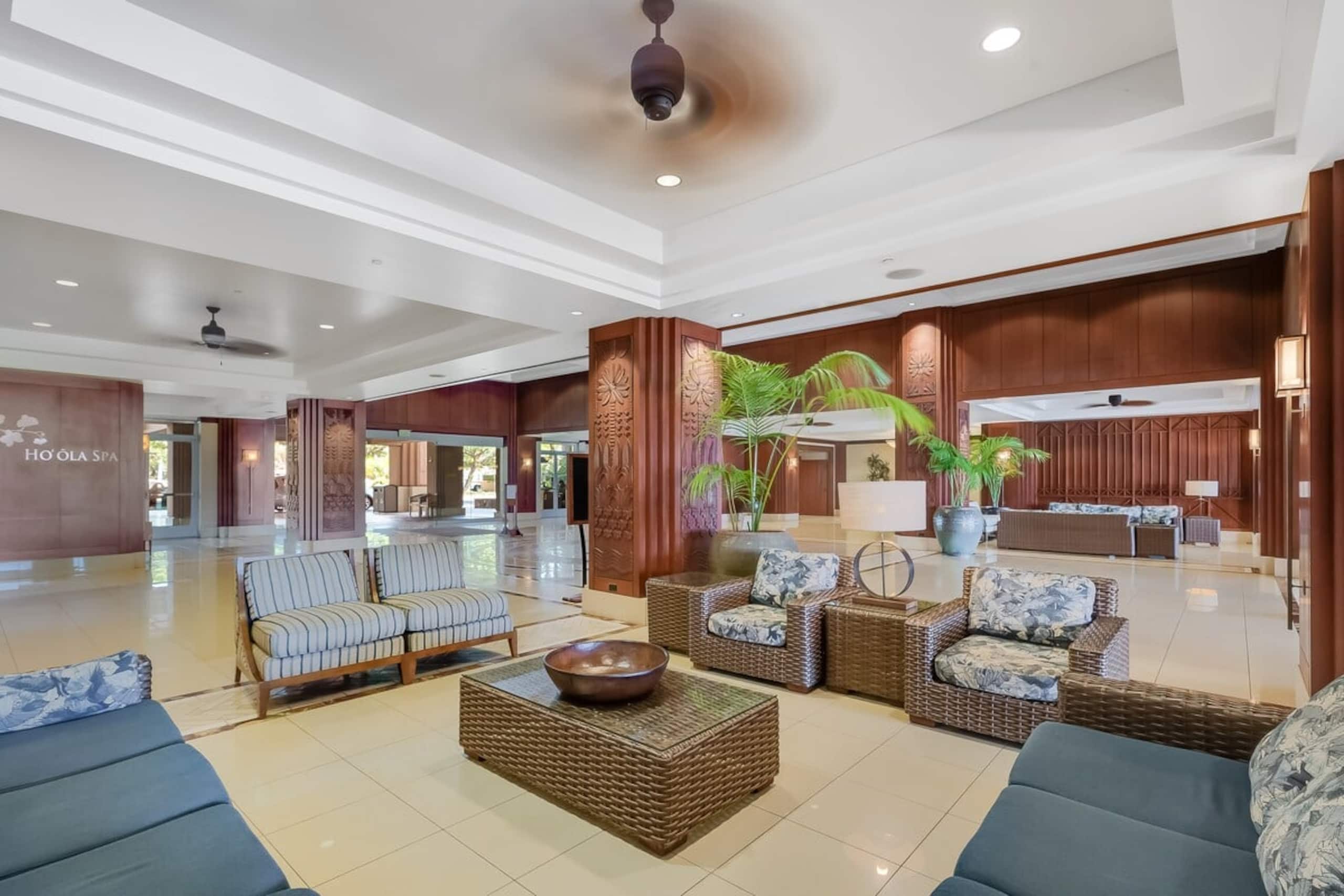 Condo in Lahaina · ★4.69 · 1 bedroom · 2 beds · 1 bath - Image 34
