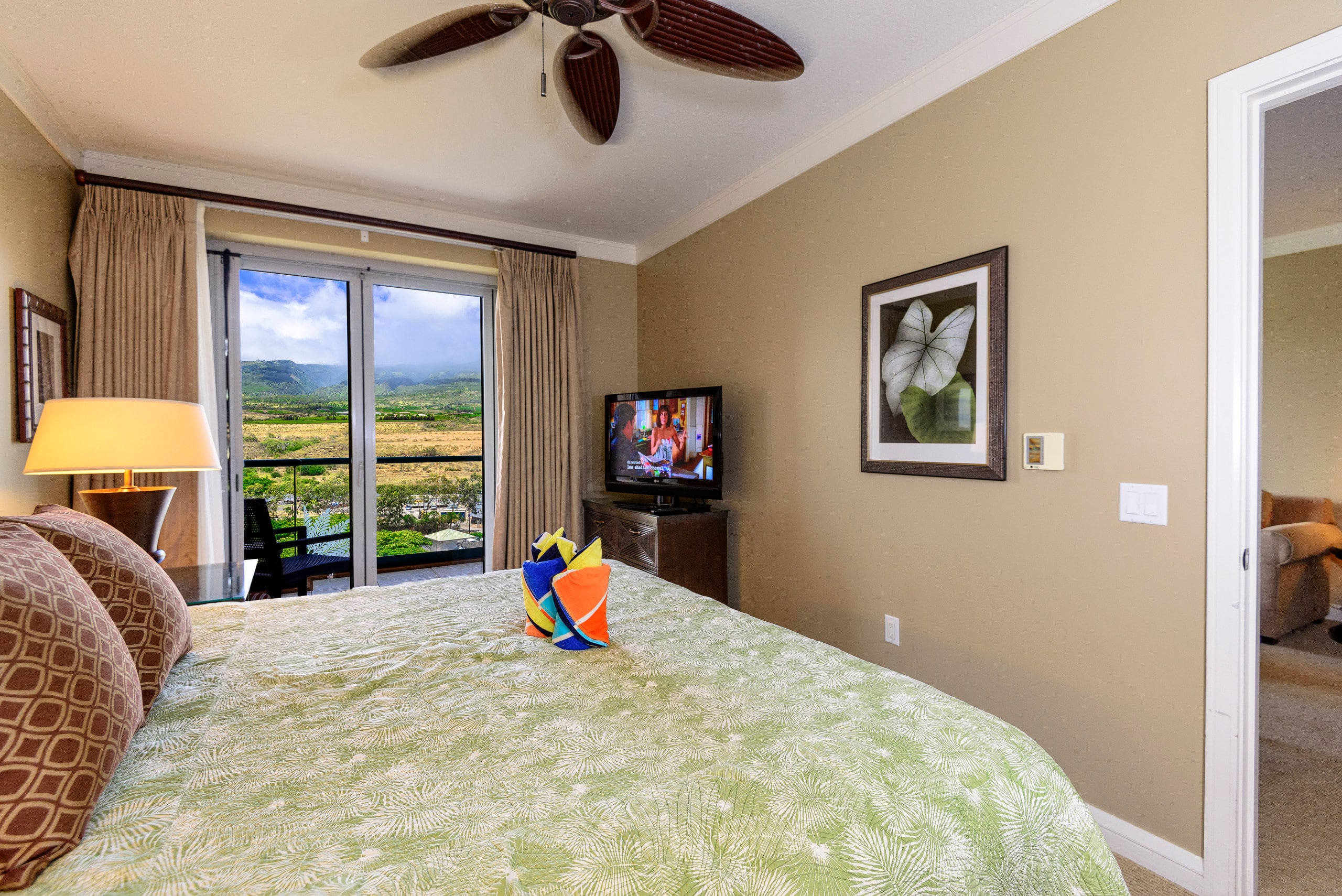Condo in Lahaina · ★4.69 · 1 bedroom · 2 beds · 1 bath - Image 12