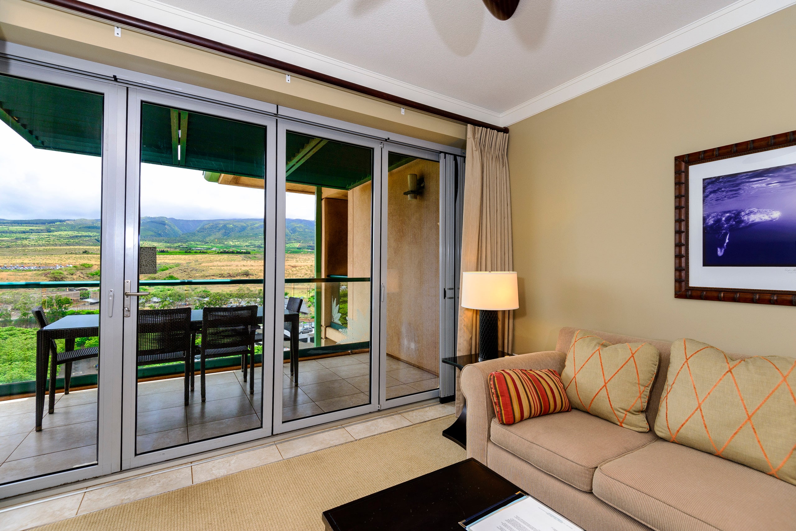 Condo in Lahaina · ★4.69 · 1 bedroom · 2 beds · 1 bath - Image 2