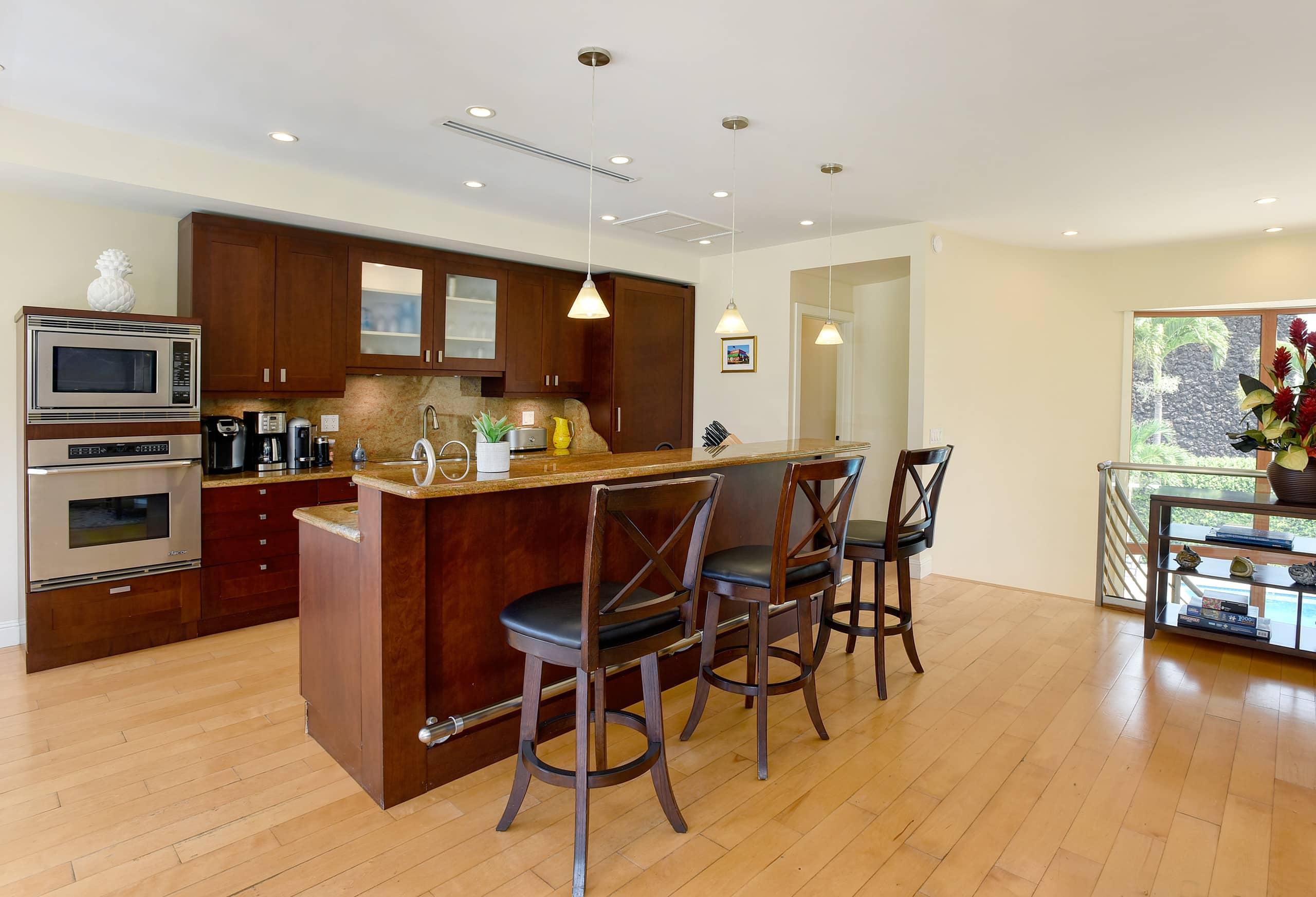 Condo in Kihei · ★4.89 · 3 bedrooms · 3 beds · 3 baths - Image 9