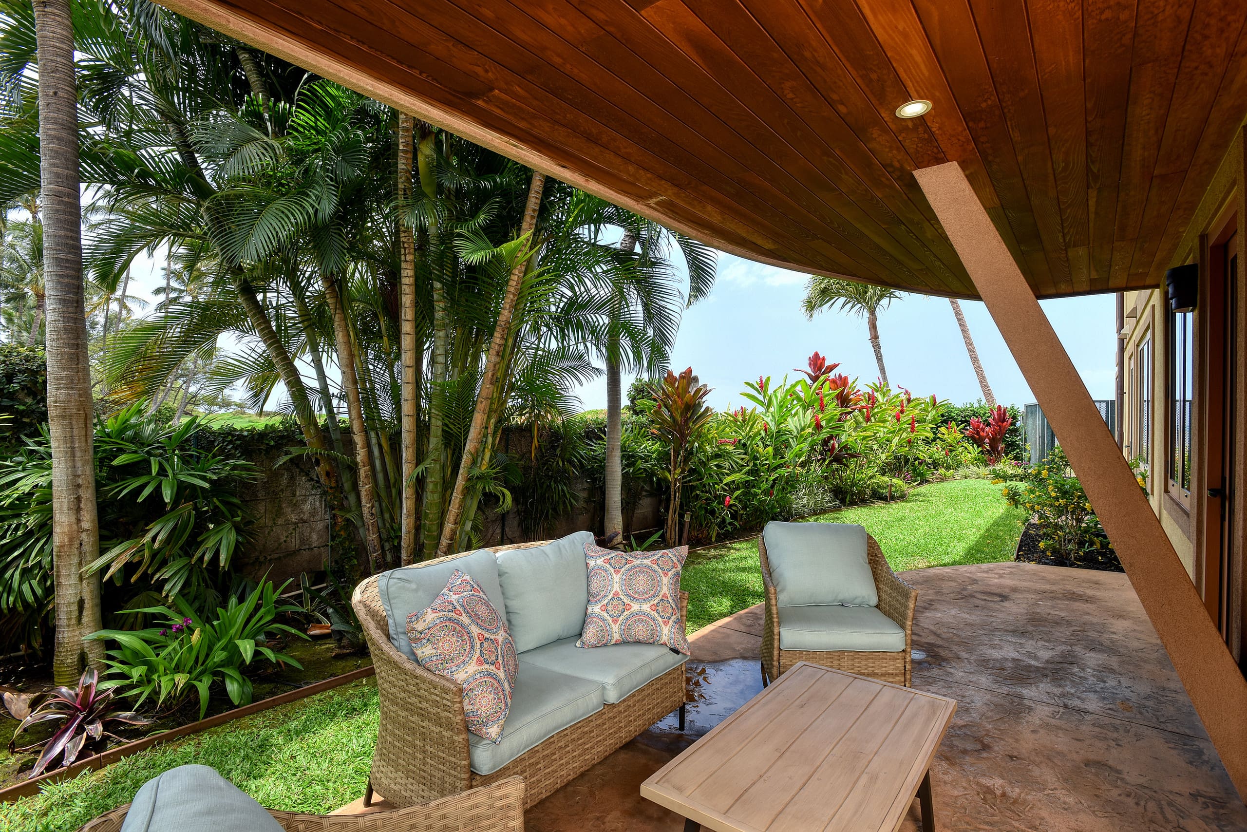 Condo in Kihei · ★4.89 · 3 bedrooms · 3 beds · 3 baths - Image 19