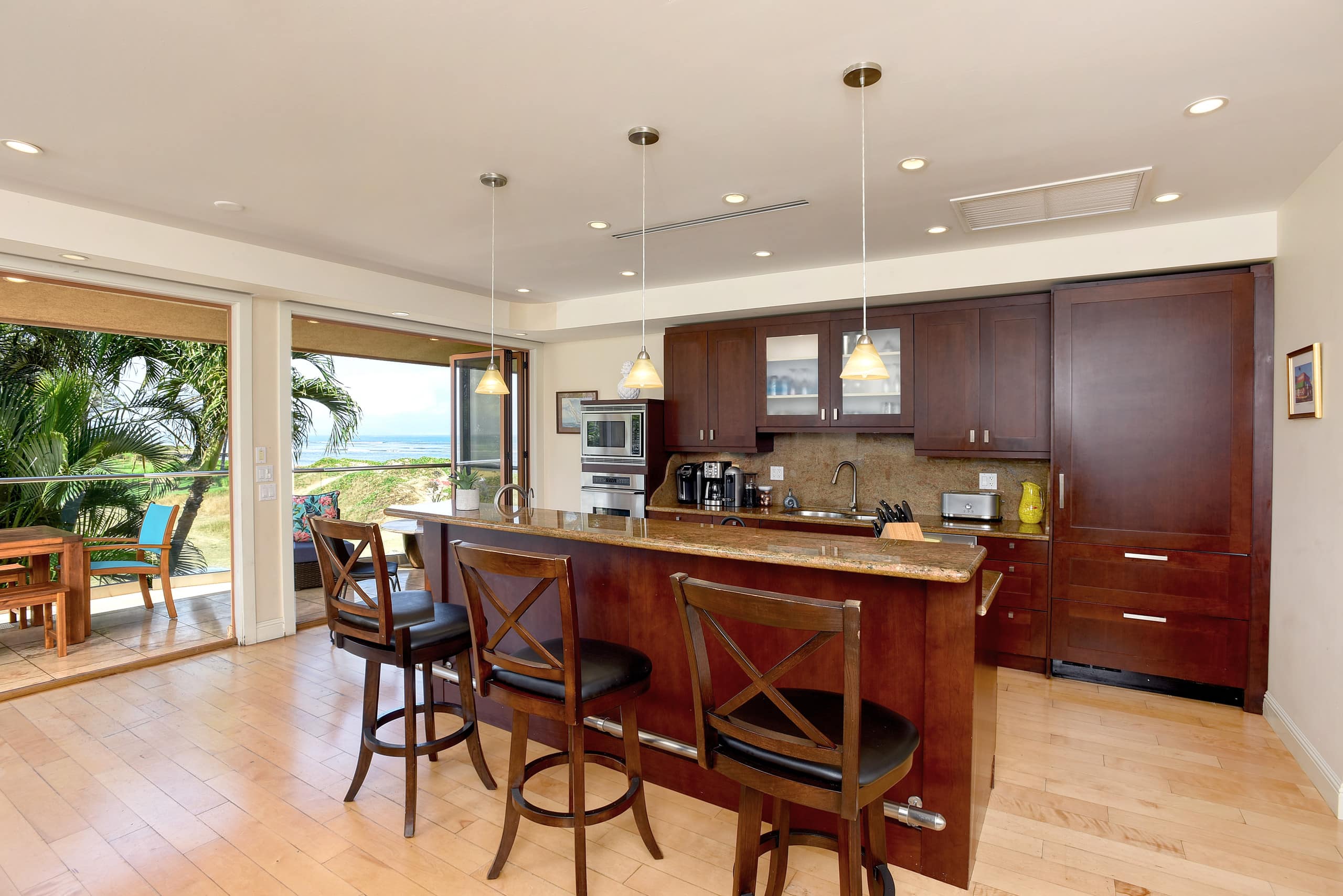 Condo in Kihei · ★4.89 · 3 bedrooms · 3 beds · 3 baths - Image 13