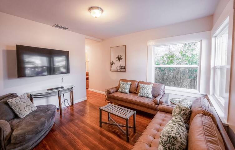 12BR Bamboo Loft: 3 private houses (40 capacity) gallery image 3