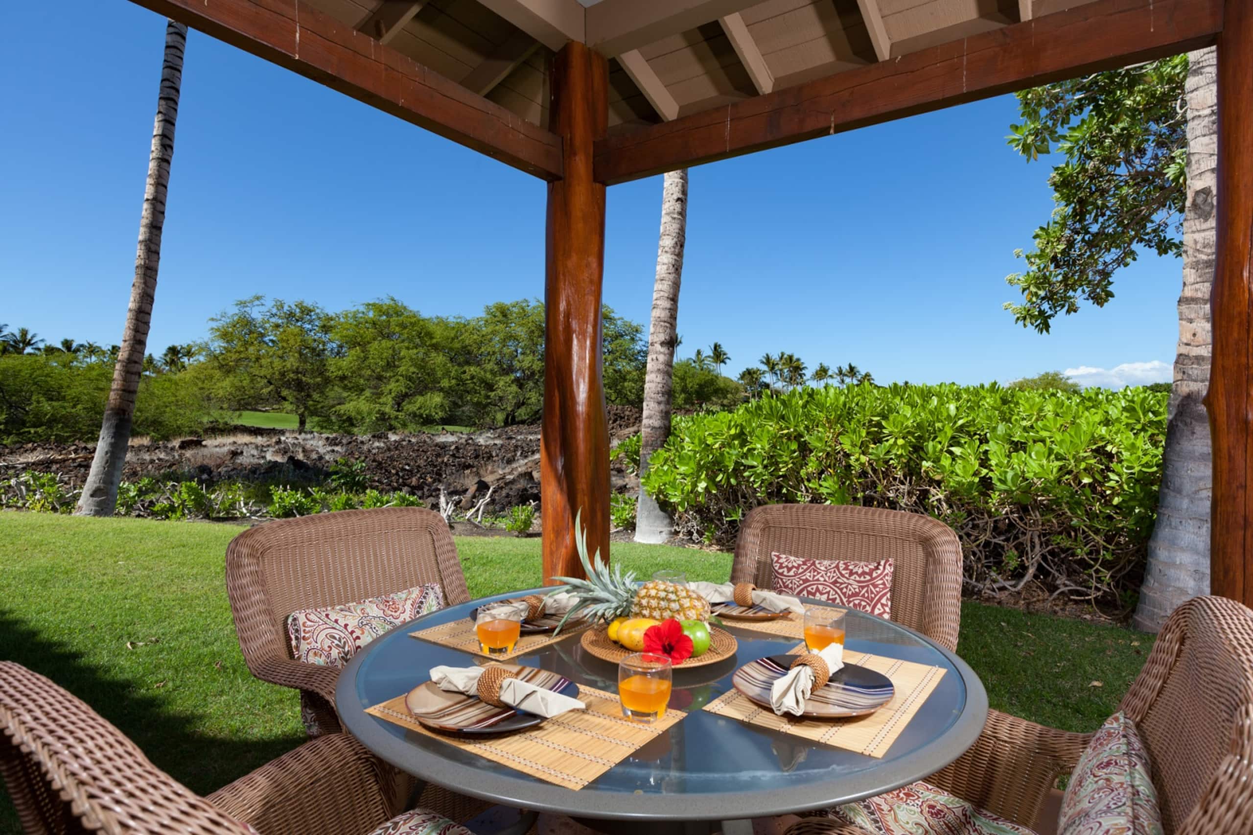 Townhouse in Waimea · ★4.86 · 2 bedrooms · 2 beds · 2 baths - Image 1