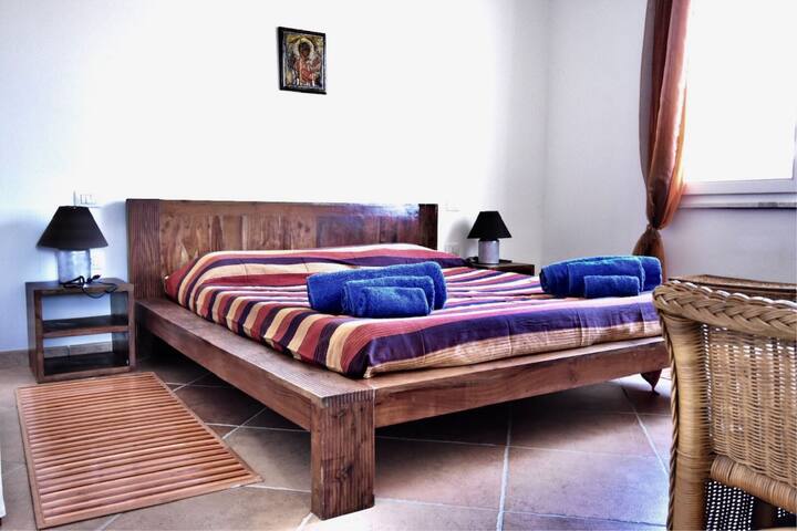 غرفة النوم 2