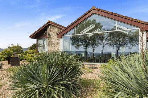 Kingsley Lake View - with hot tub & sports bar