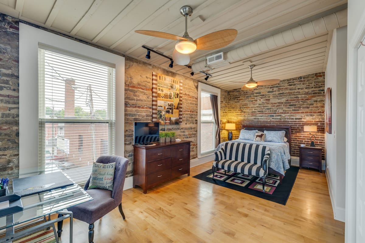 Unwind Vacation Rentals