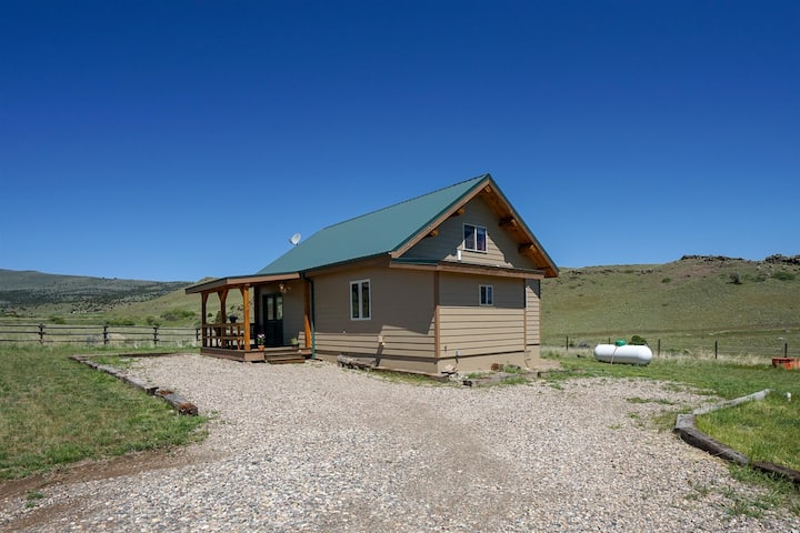 Adorable Montana Mountain Cabin - Montana