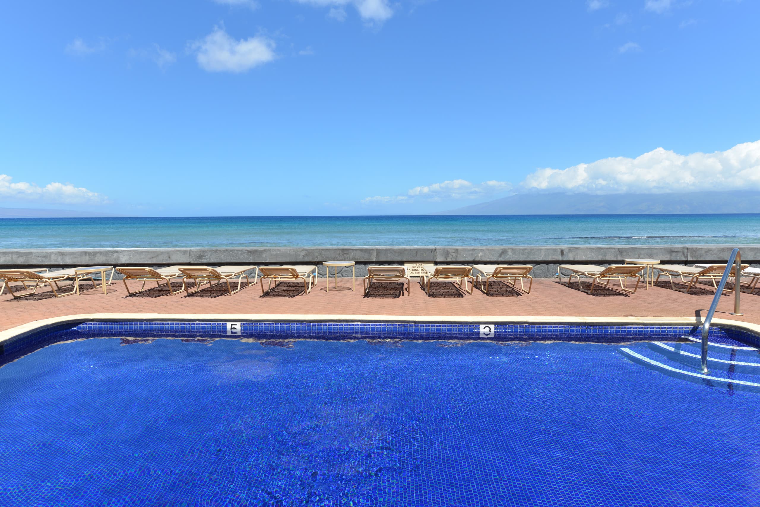 Condo in Lahaina · ★4.53 · 2 bedrooms · 4 beds · 2 baths - Image 48