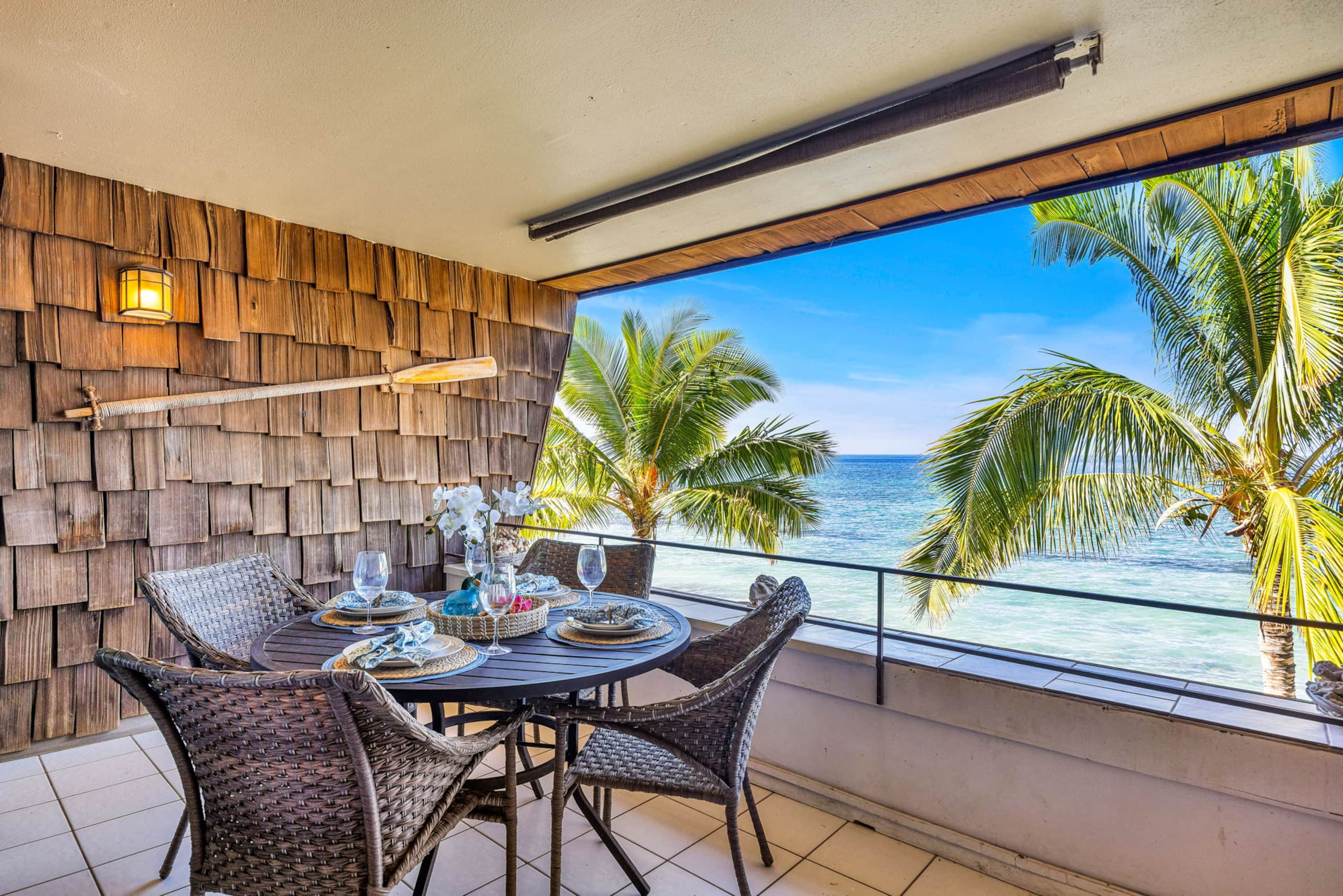 Condo in Lahaina · ★4.53 · 2 bedrooms · 4 beds · 2 baths - Image 26