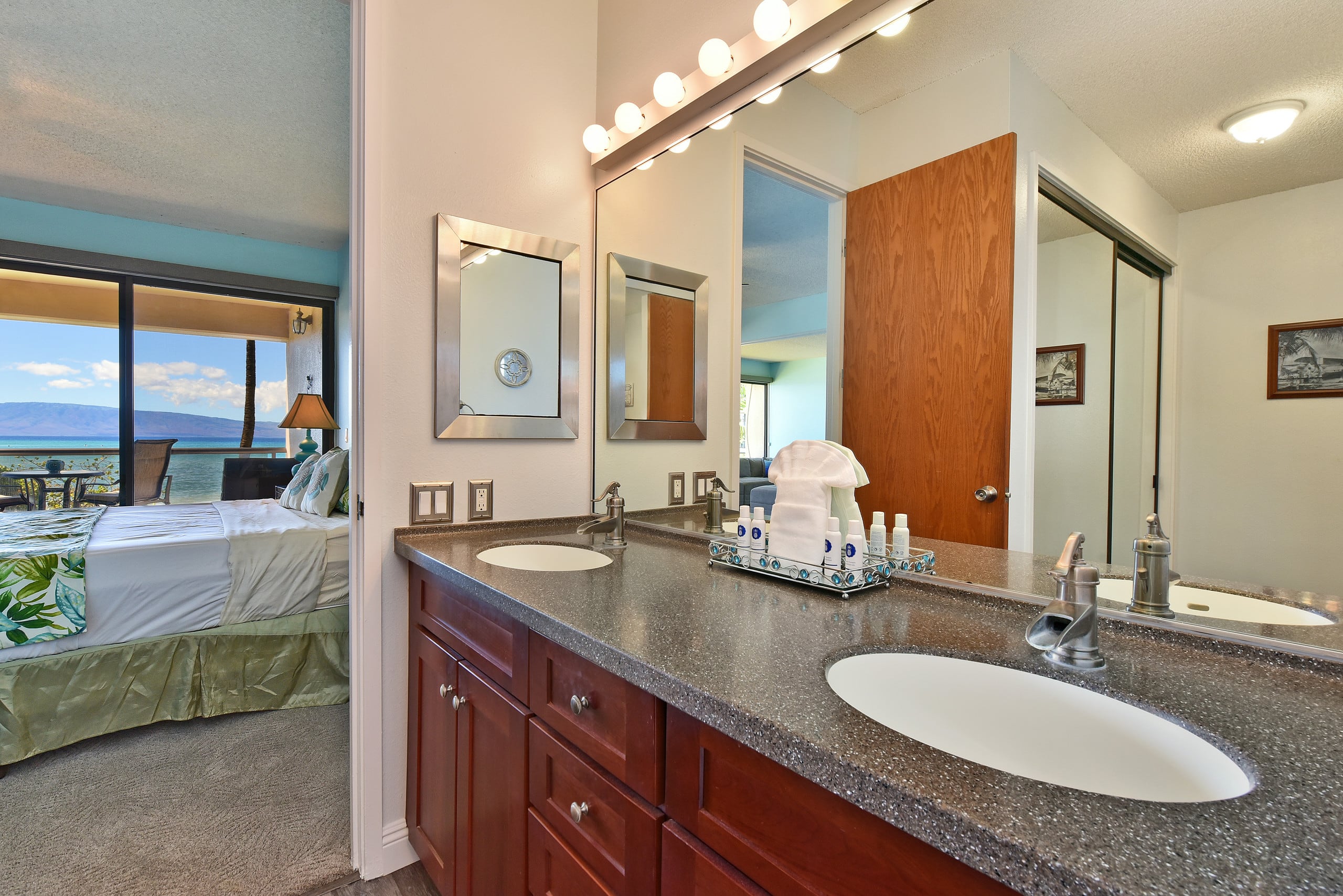 Condo in Lahaina · ★4.65 · 2 bedrooms · 4 beds · 2 baths - Image 18