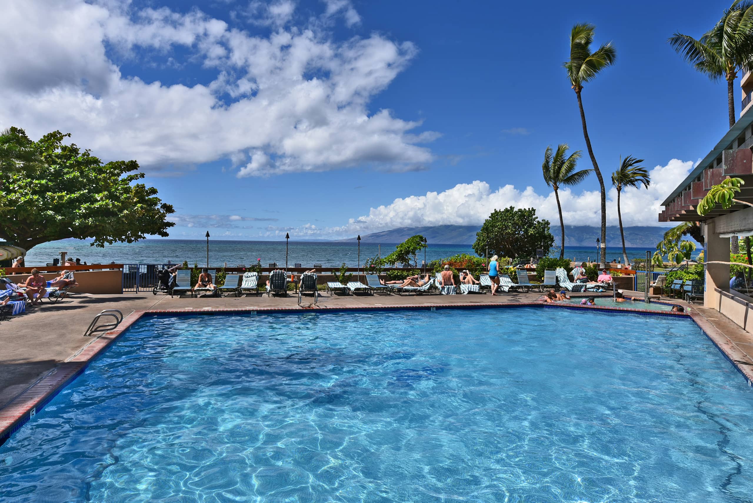 Condo in Lahaina · ★4.65 · 2 bedrooms · 4 beds · 2 baths - Image 27