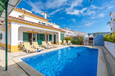 Successful Airbnb property: Villa Do Regato, Beach Village in Altura