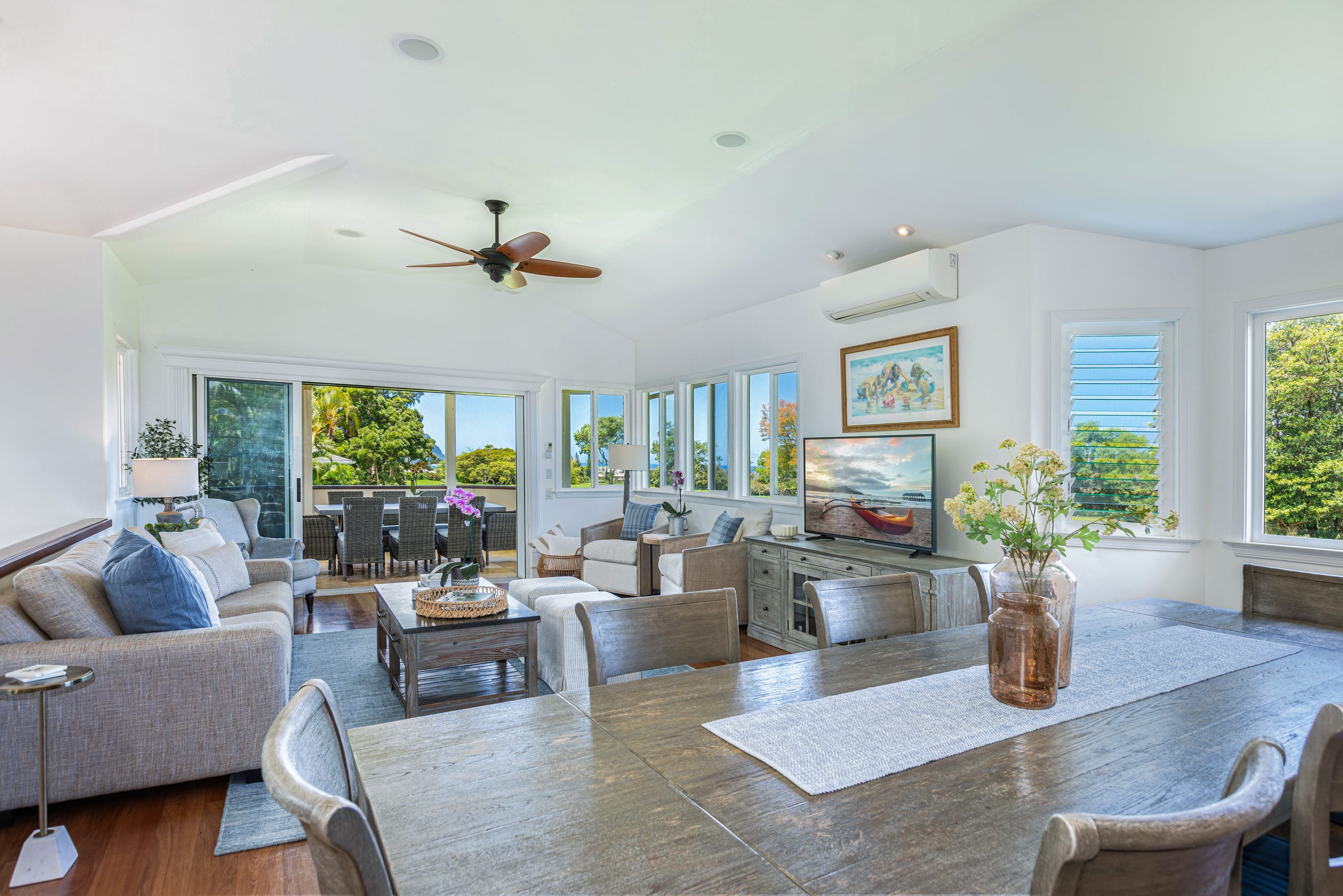 Home in Princeville · ★4.94 · 3 bedrooms · 6 beds · 3.5 shared baths - Image 8