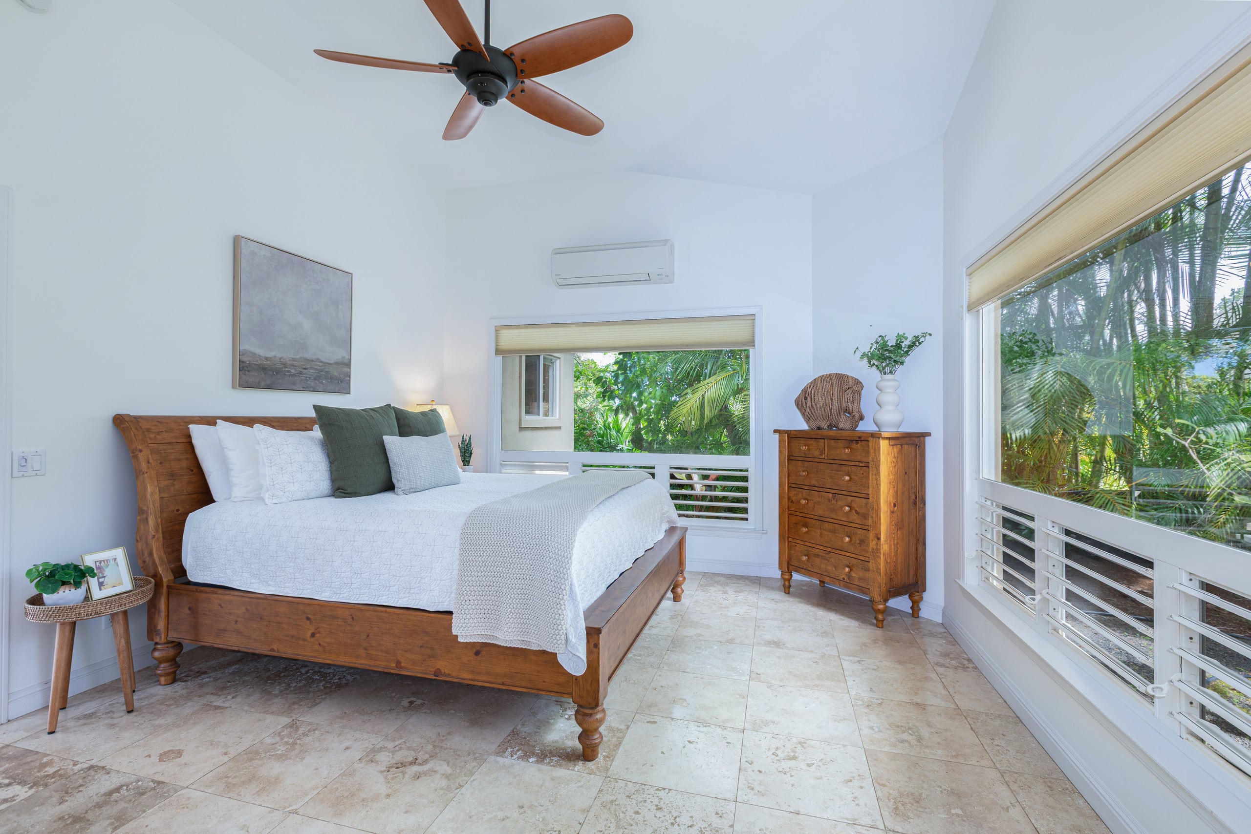 Home in Princeville · ★4.94 · 3 bedrooms · 6 beds · 3.5 shared baths - Image 28