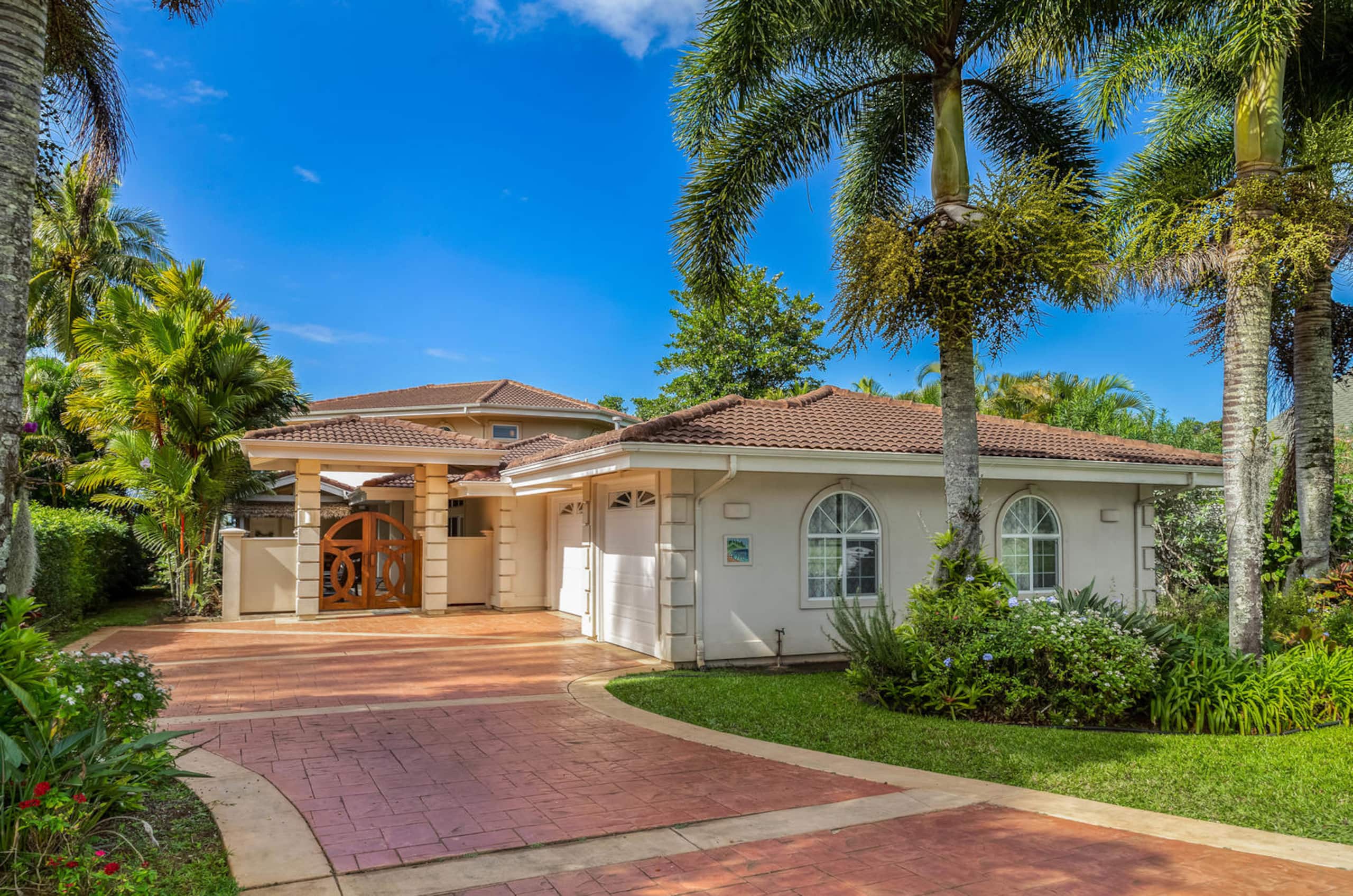 Home in Princeville · ★4.94 · 3 bedrooms · 6 beds · 3.5 shared baths - Image 2