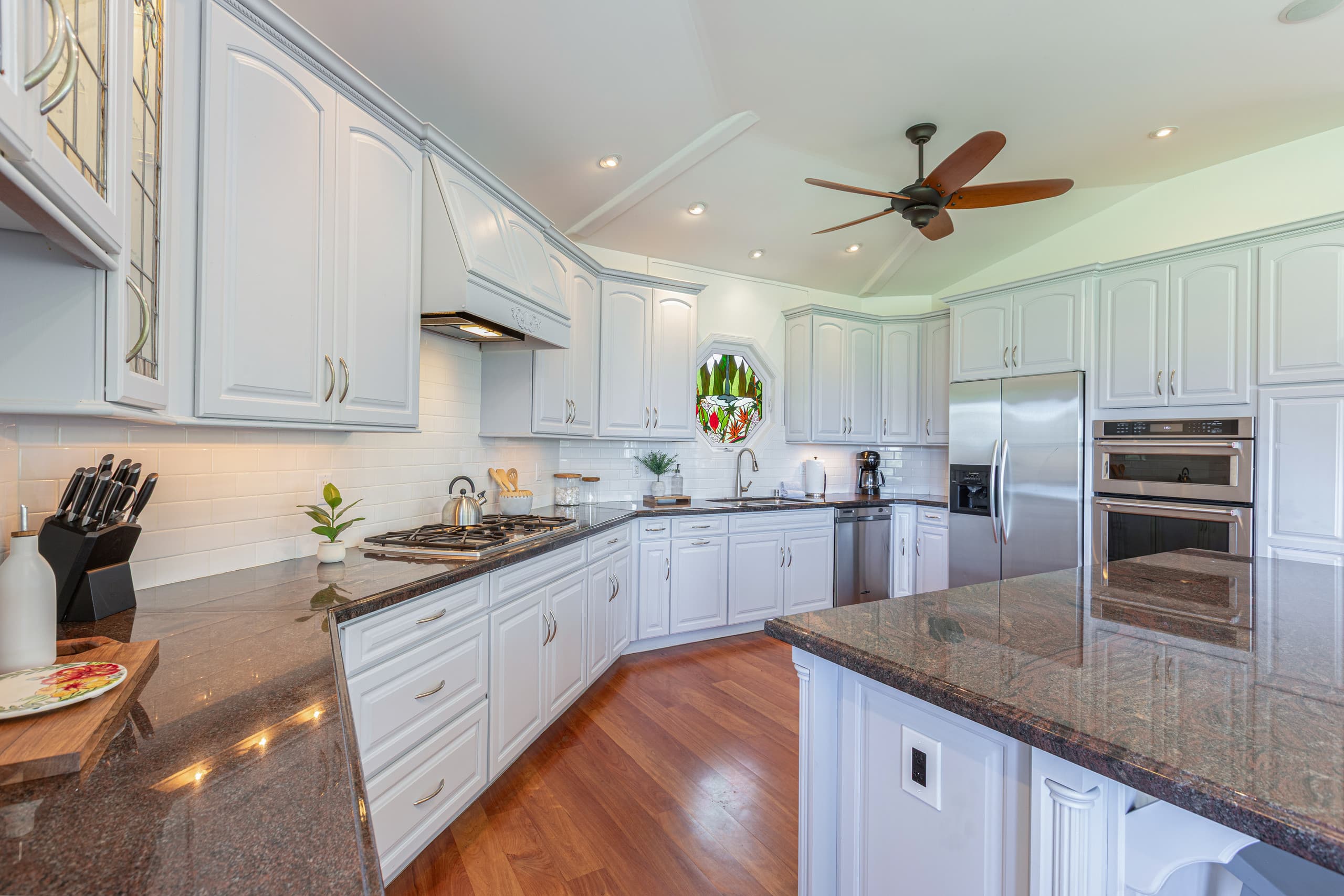 Home in Princeville · ★4.94 · 3 bedrooms · 6 beds · 3.5 shared baths - Image 15