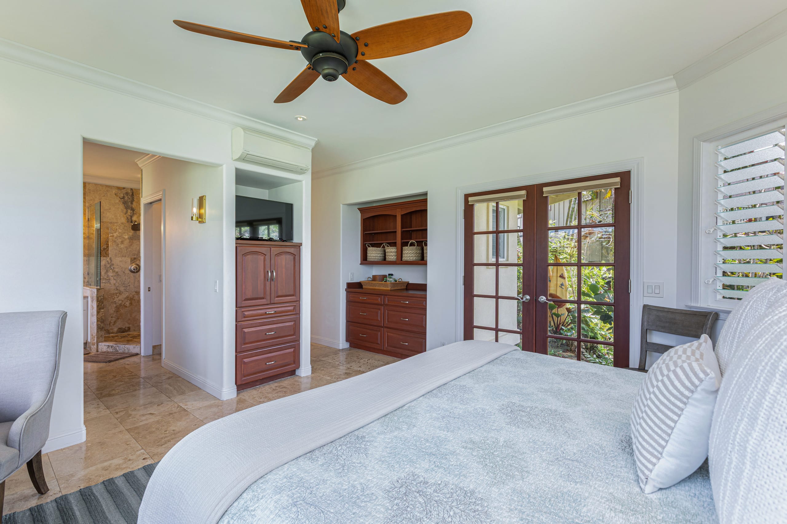 Home in Princeville · ★4.94 · 3 bedrooms · 6 beds · 3.5 shared baths - Image 26