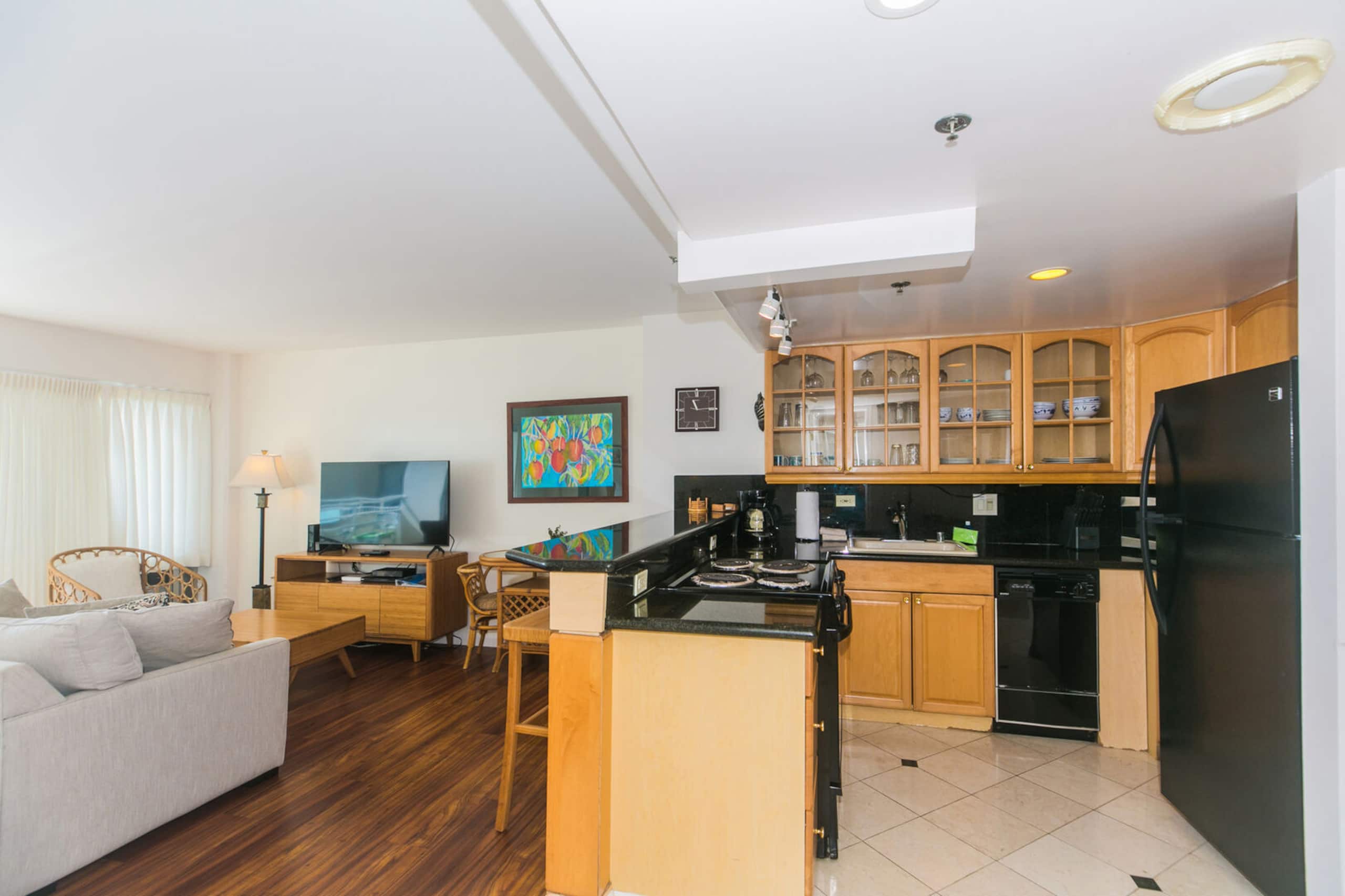 Condo in Honolulu · ★4.91 · 1 bedroom · 2 beds · 1 bath - Image 10