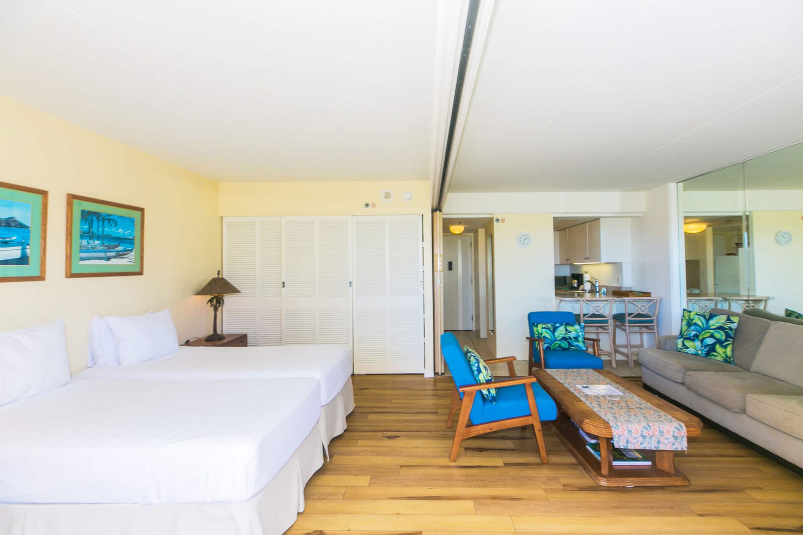 Condo in Honolulu · ★4.71 · 1 bedroom · 2 beds · 1 private bath - Image 7