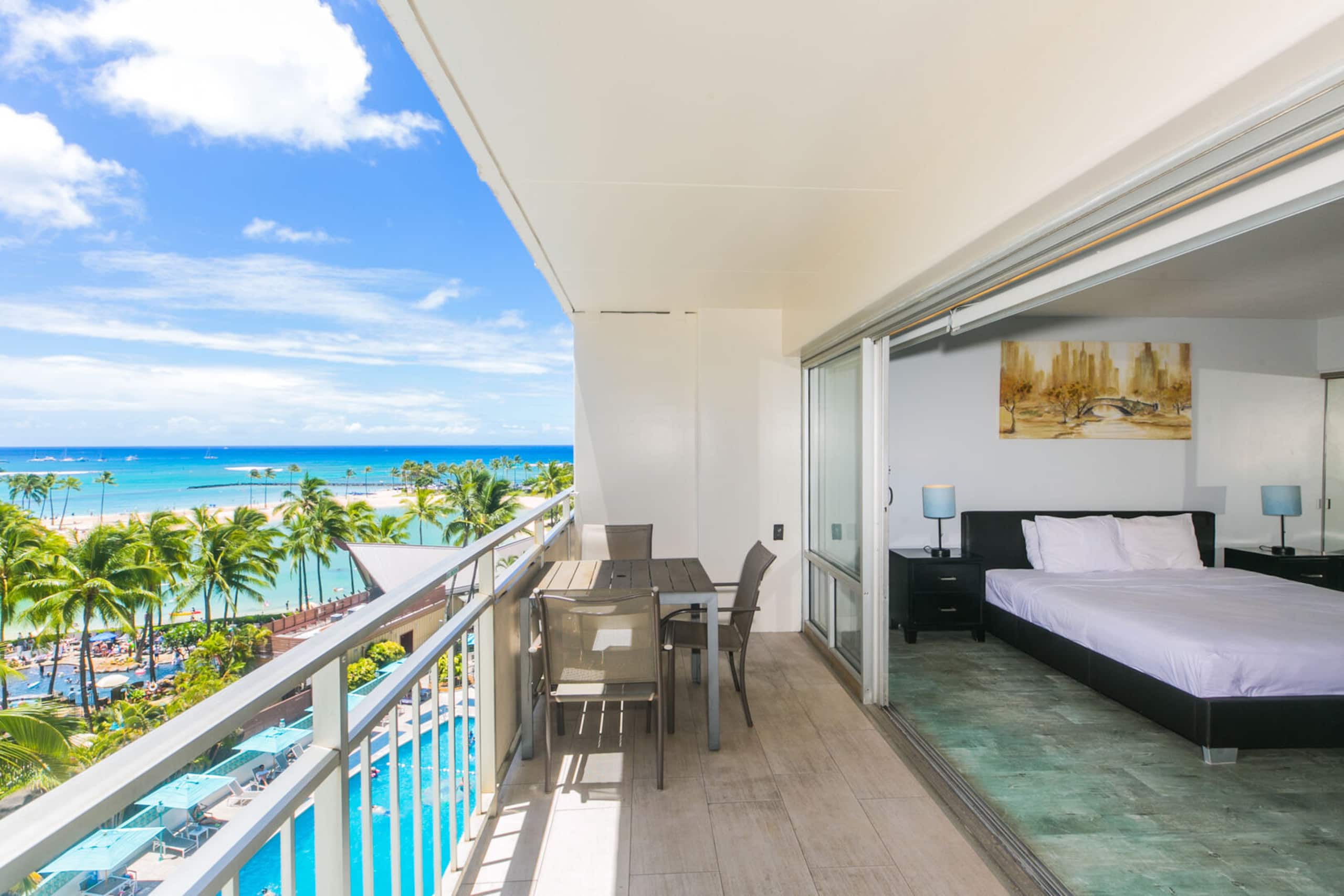 Island Escape - Stunning Ocean Views! Ilikai Hotel - Image 10