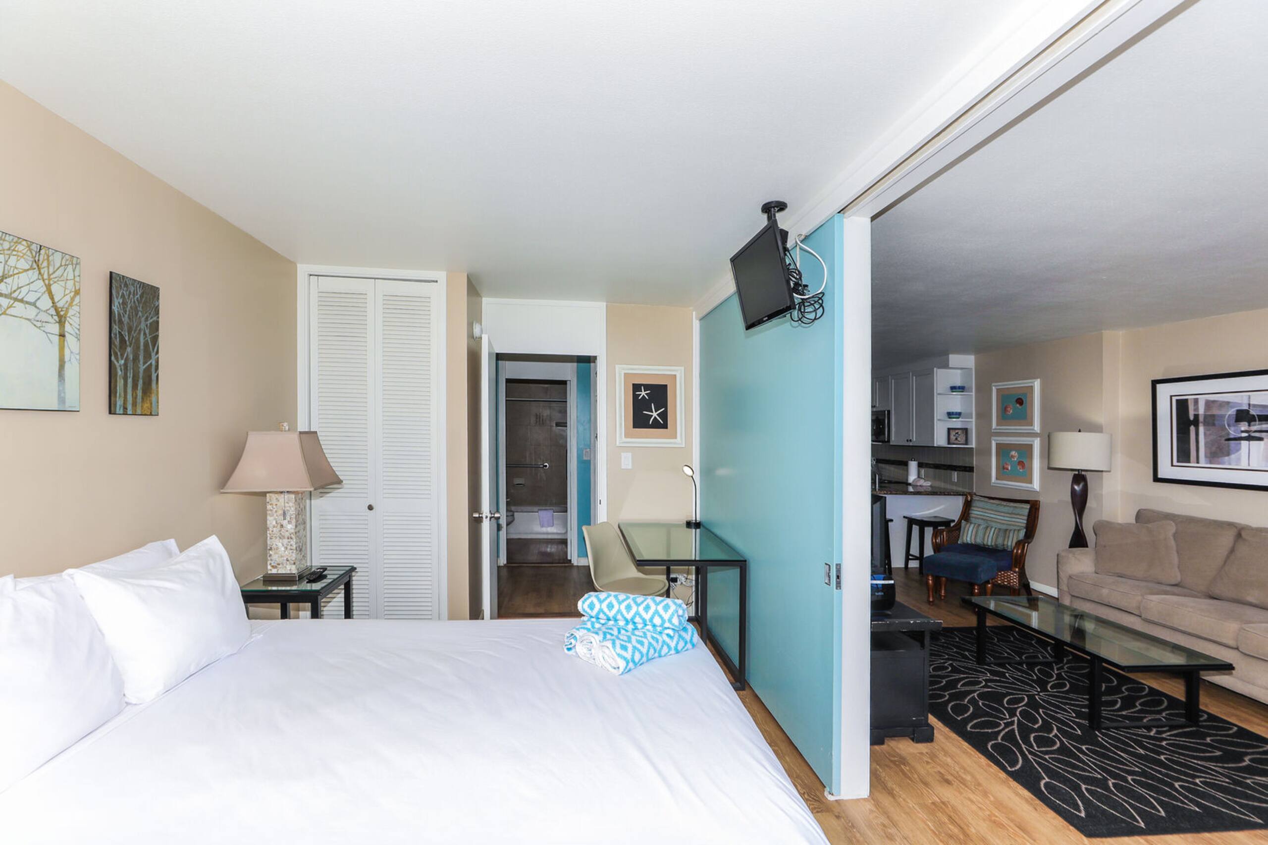 Unbeatable 180-Degree Ocean View! Happy Aloha Vibe - Image 9