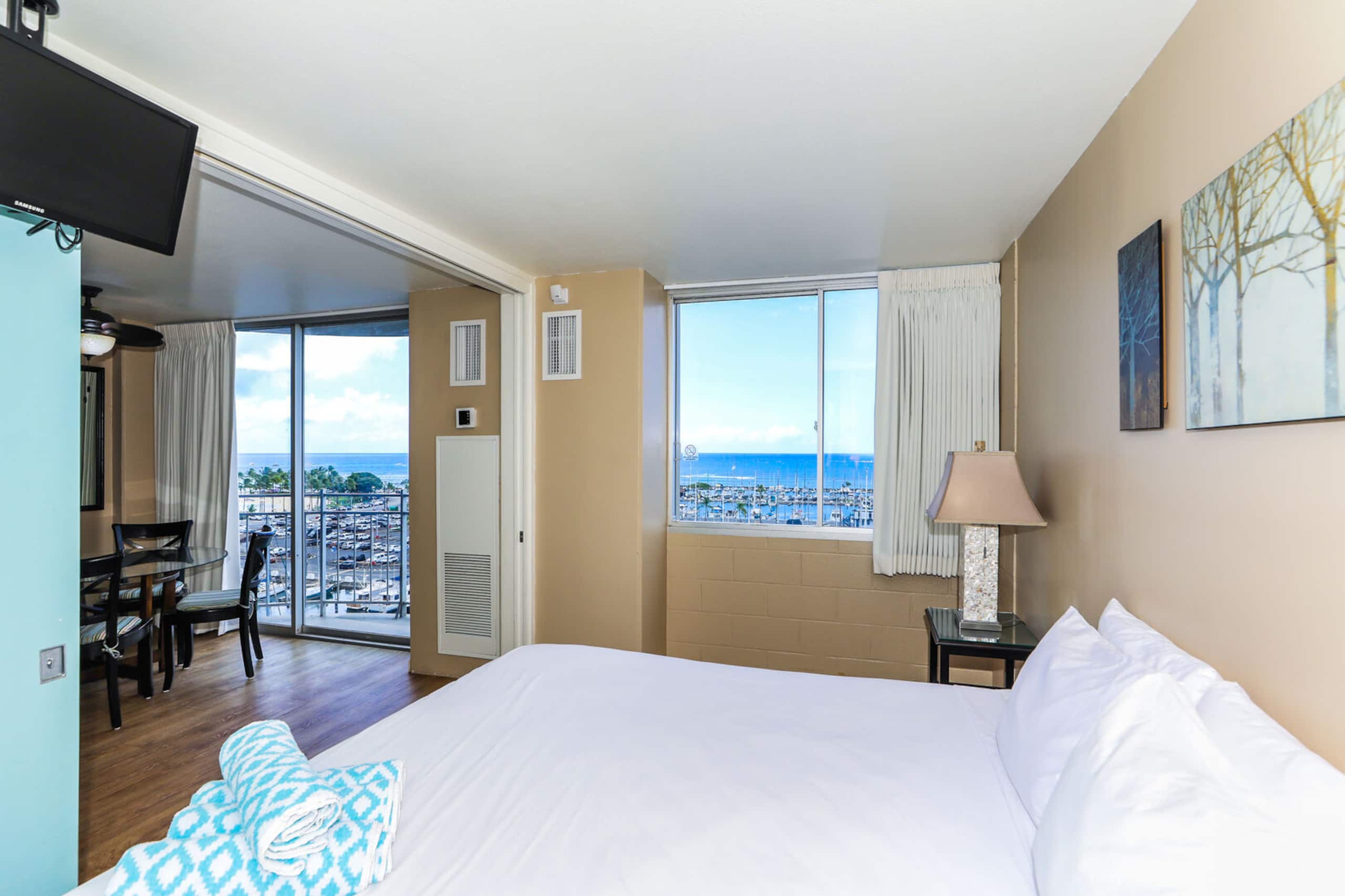 Unbeatable 180-Degree Ocean View! Happy Aloha Vibe - Image 11