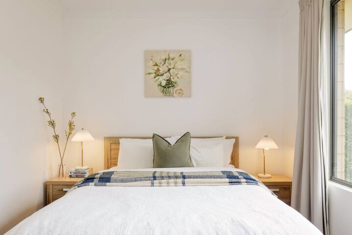 Rivendell Villa 8 – Rivendell Winery Estate gallery image 5