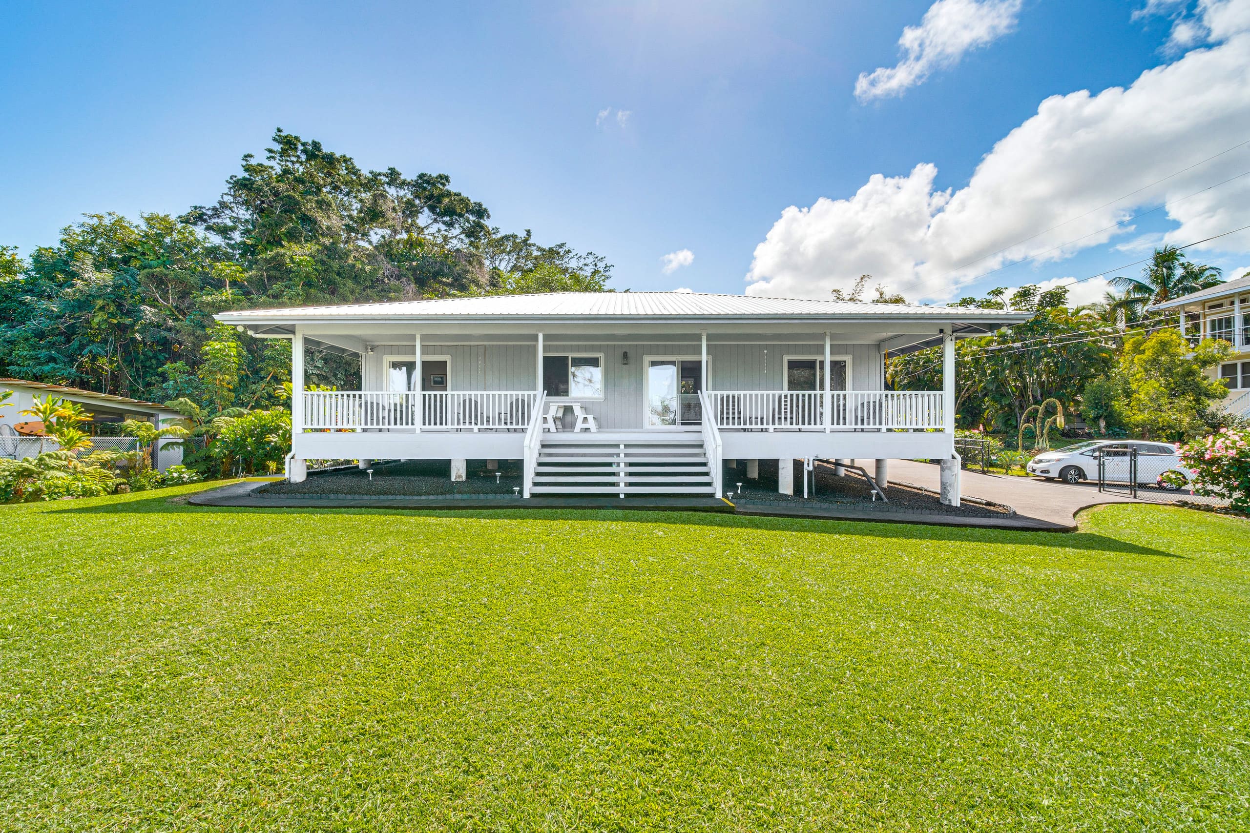 Home in Hilo · ★4.67 · 2 bedrooms · 2 beds · 1 shared bath - Image 23