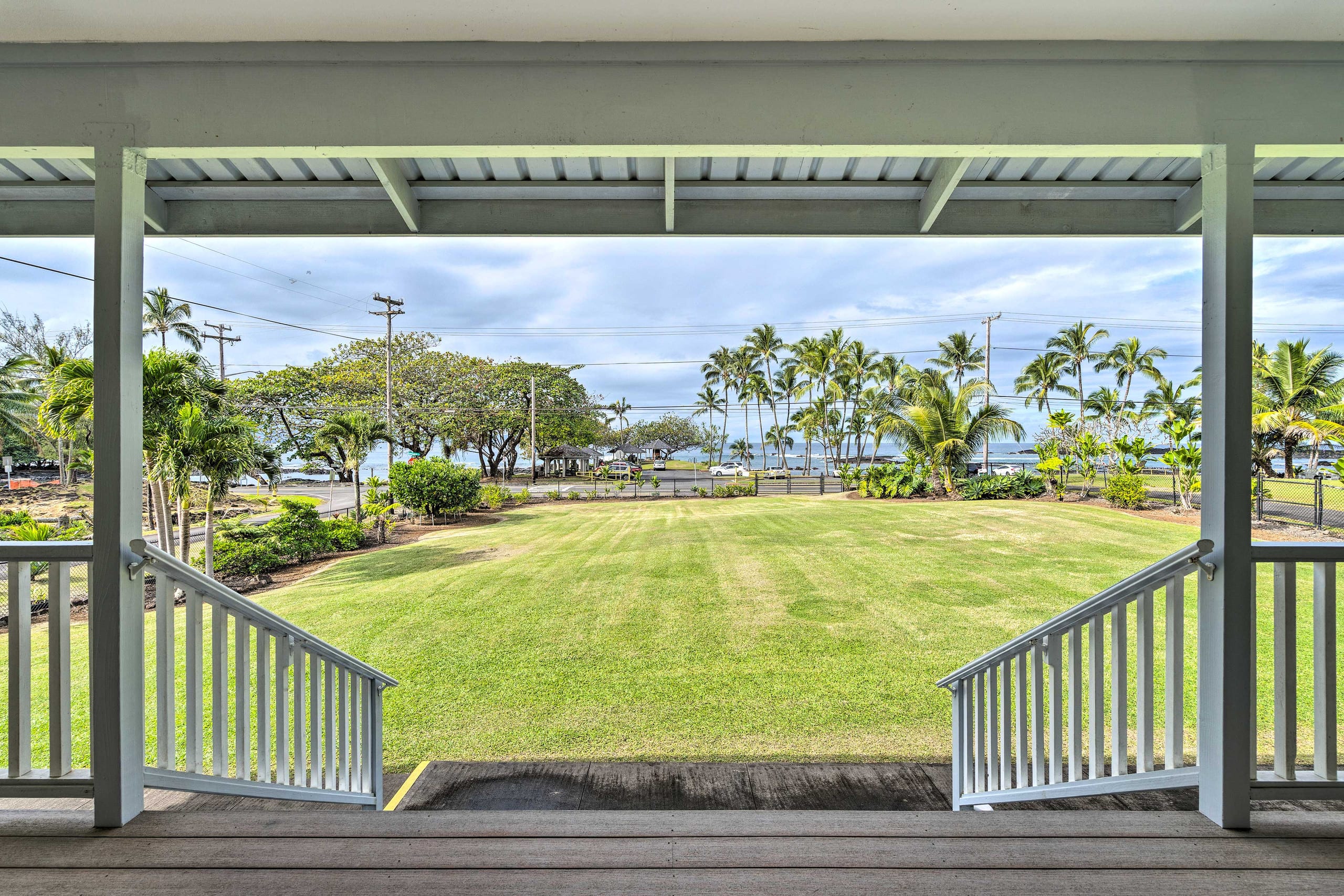 Home in Hilo · ★4.67 · 2 bedrooms · 2 beds · 1 shared bath - Image 18