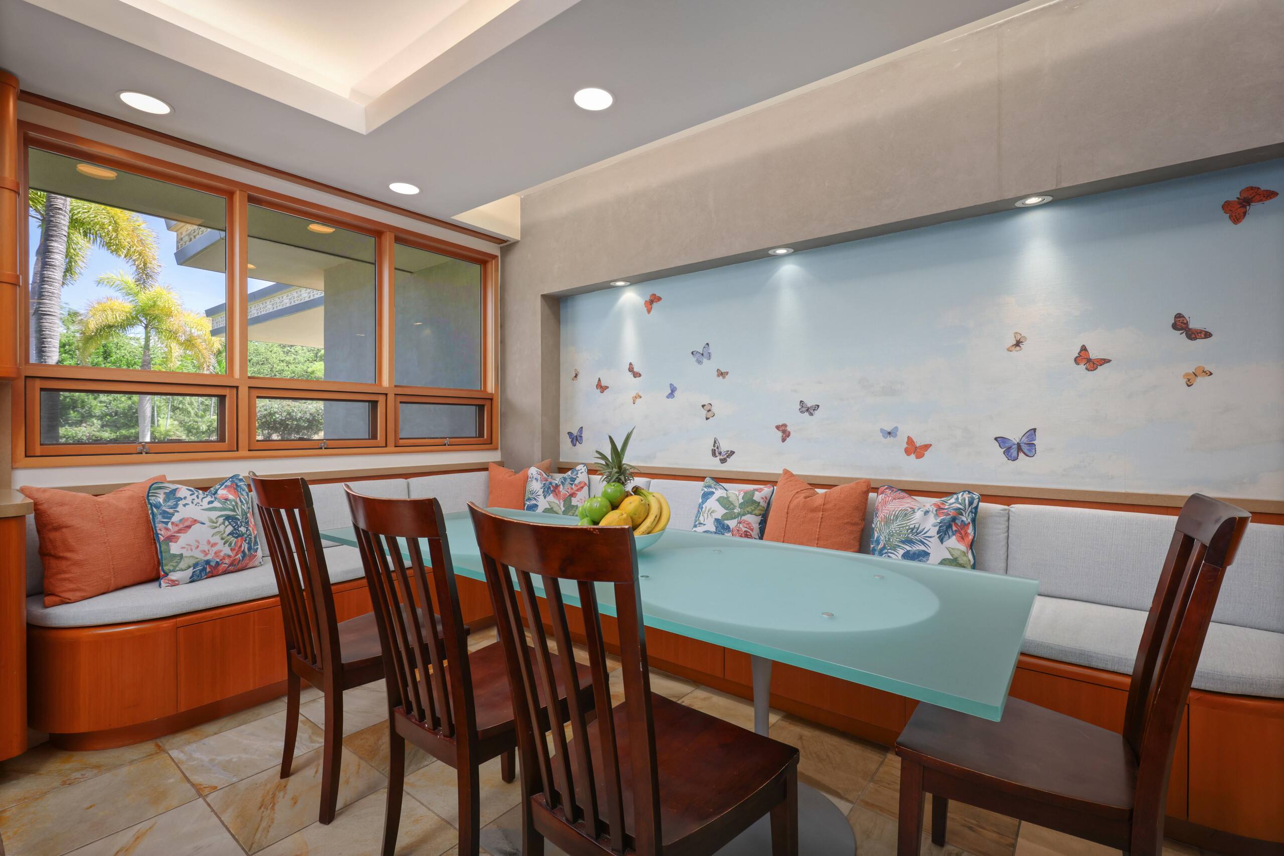 Home in Waimea · ★4.25 · 4 bedrooms · 6 beds · 6.5 baths - Image 3