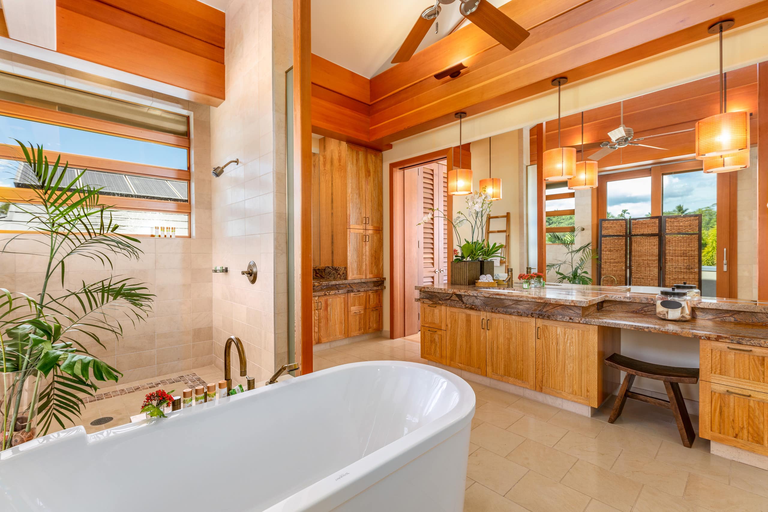 Home in Waimea · ★4.25 · 4 bedrooms · 6 beds · 6.5 baths - Image 27