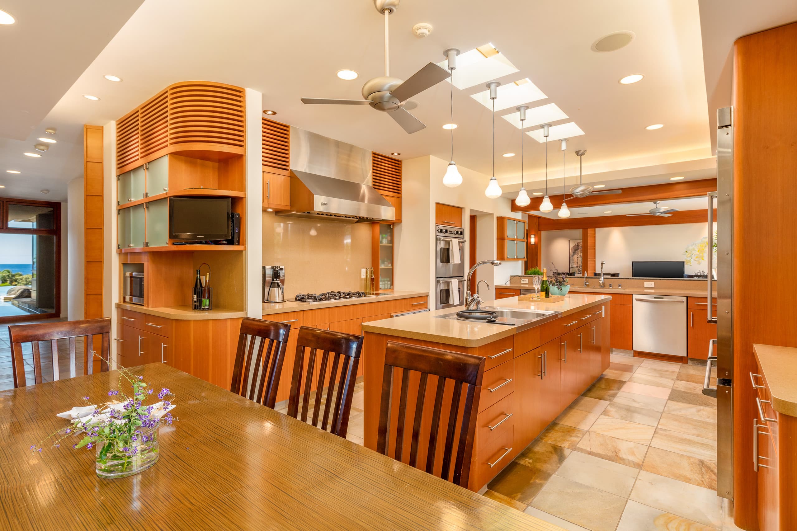 Home in Waimea · ★4.25 · 4 bedrooms · 6 beds · 6.5 baths - Image 17