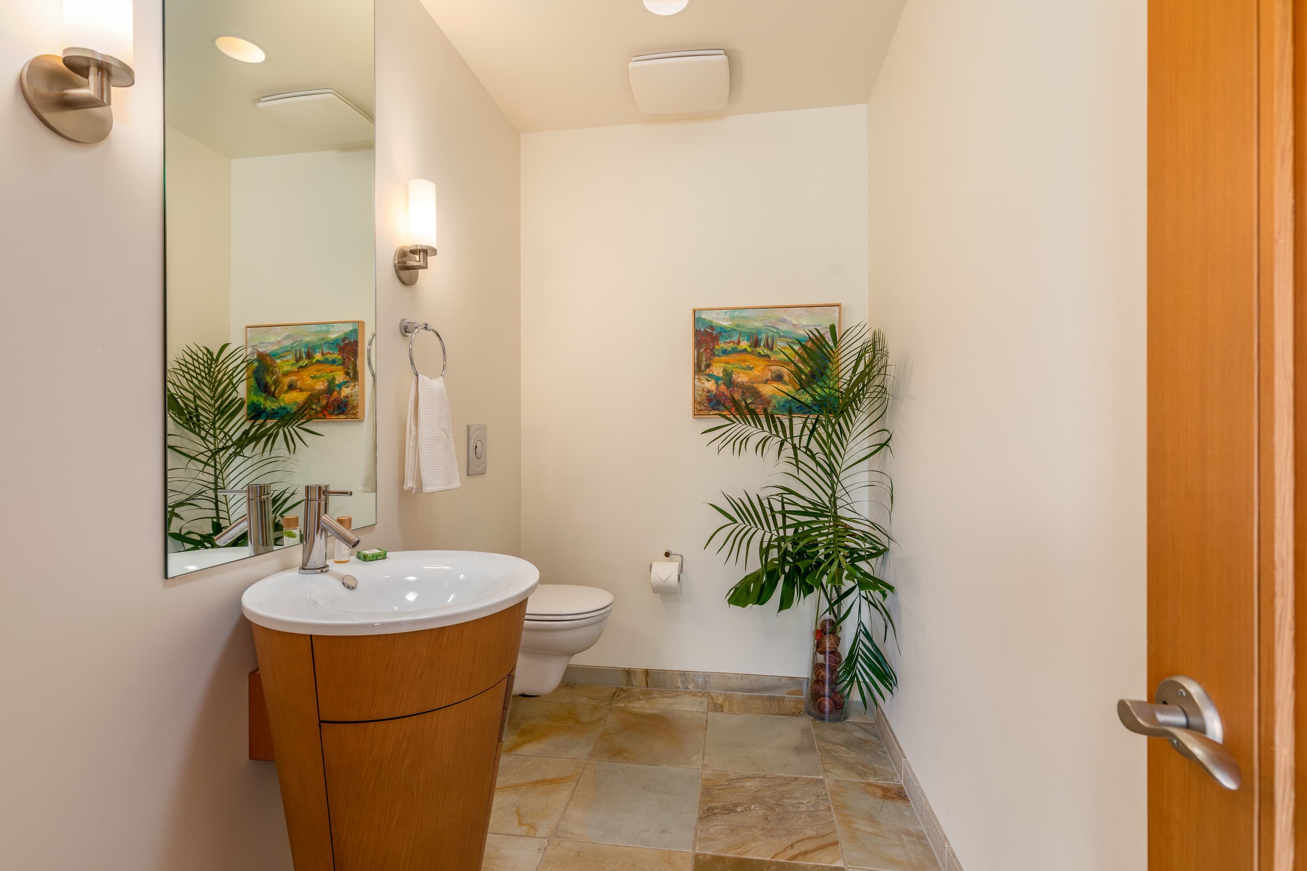 Home in Waimea · ★4.25 · 4 bedrooms · 6 beds · 6.5 baths - Image 43