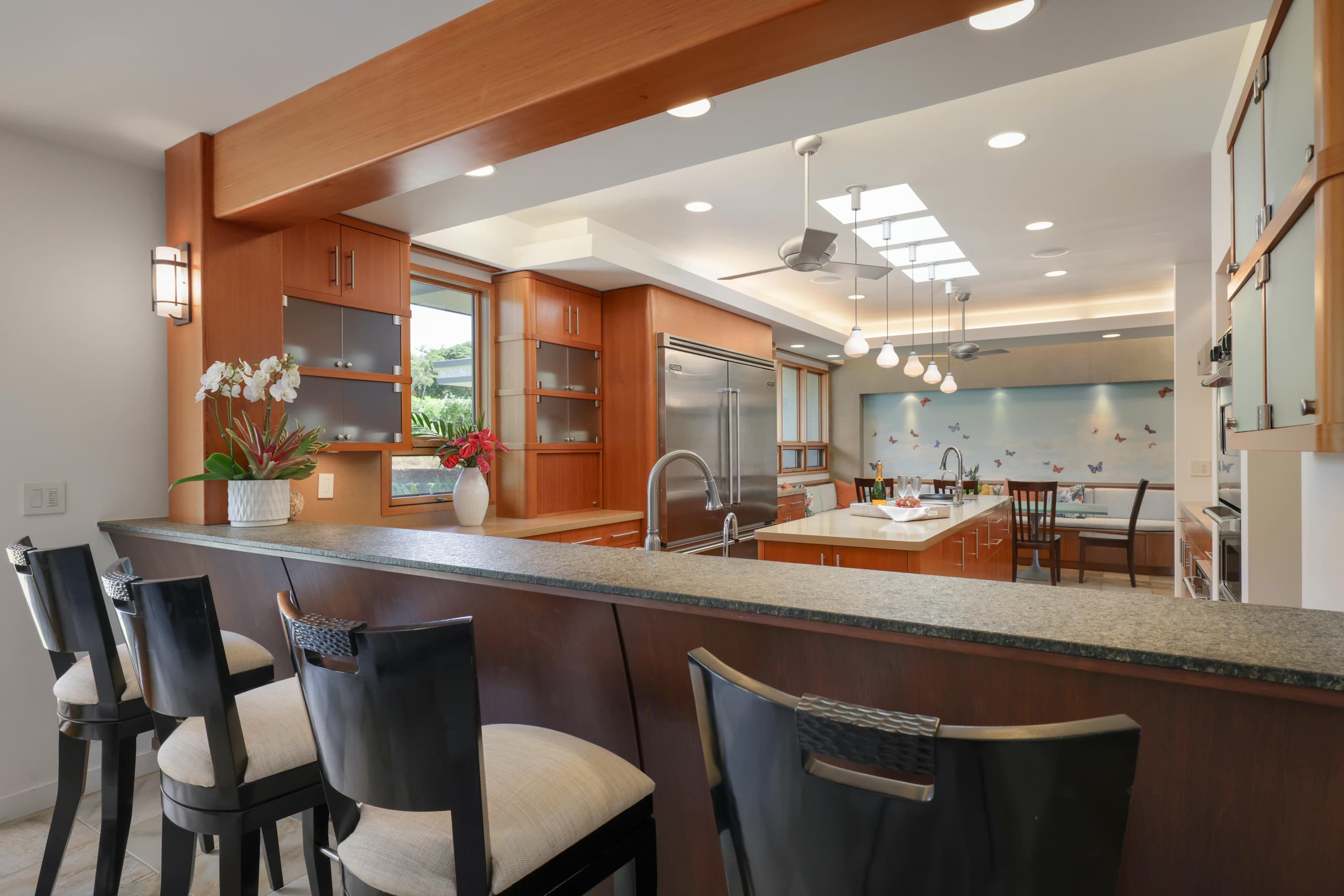 Home in Waimea · ★4.25 · 4 bedrooms · 6 beds · 6.5 baths - Image 15