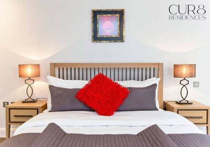 Luxury 4-Bed Mews Retreat in the Heart of Marylebo gallery image 3