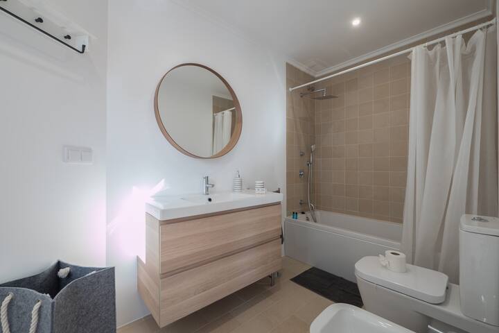 BeGuest Sun & Pool House gallery image 5